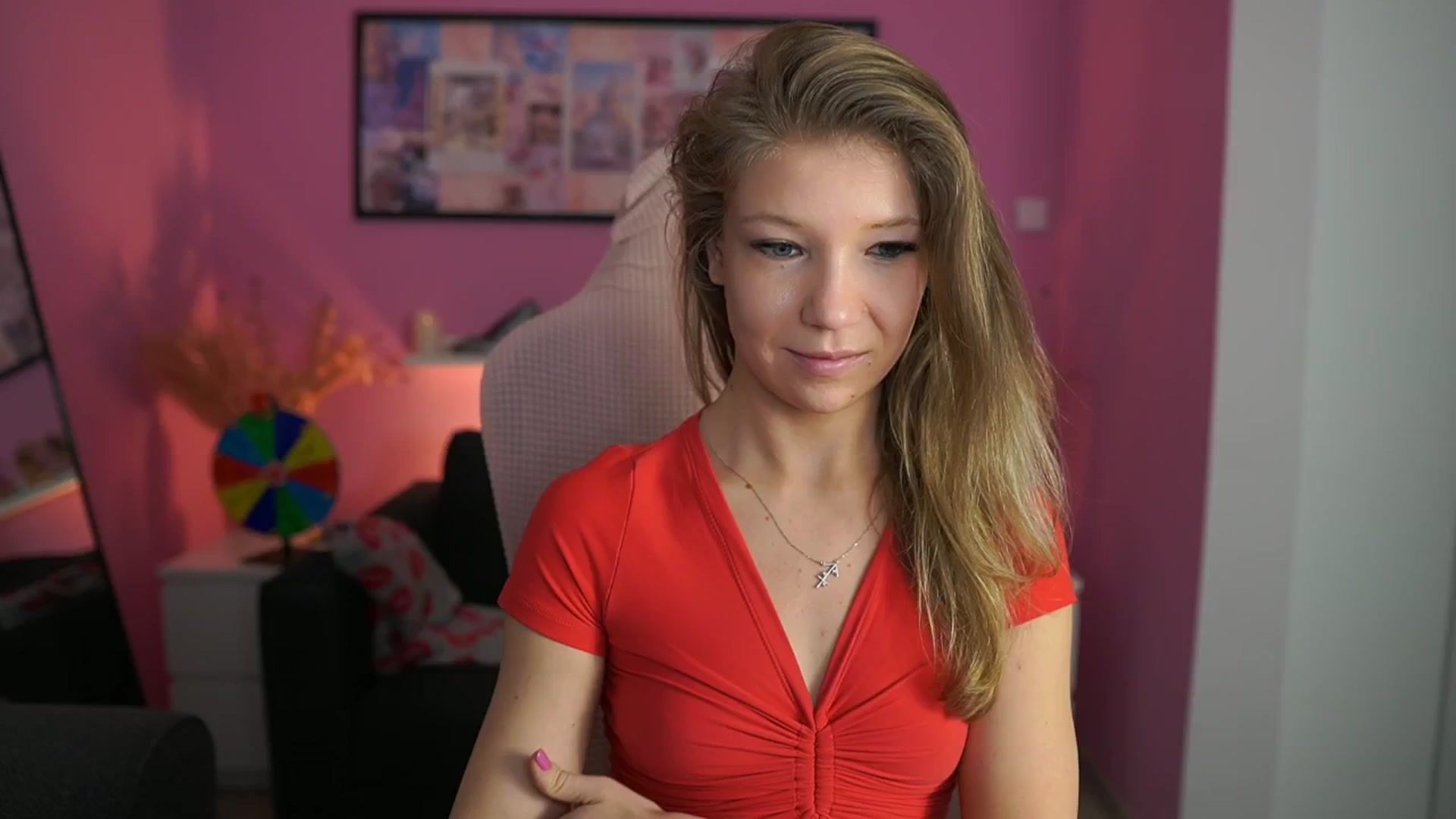 Gallery image thumbnail from Missicute's myfreecams stream on, 01/30/2026, 18:03 image 1 of 20