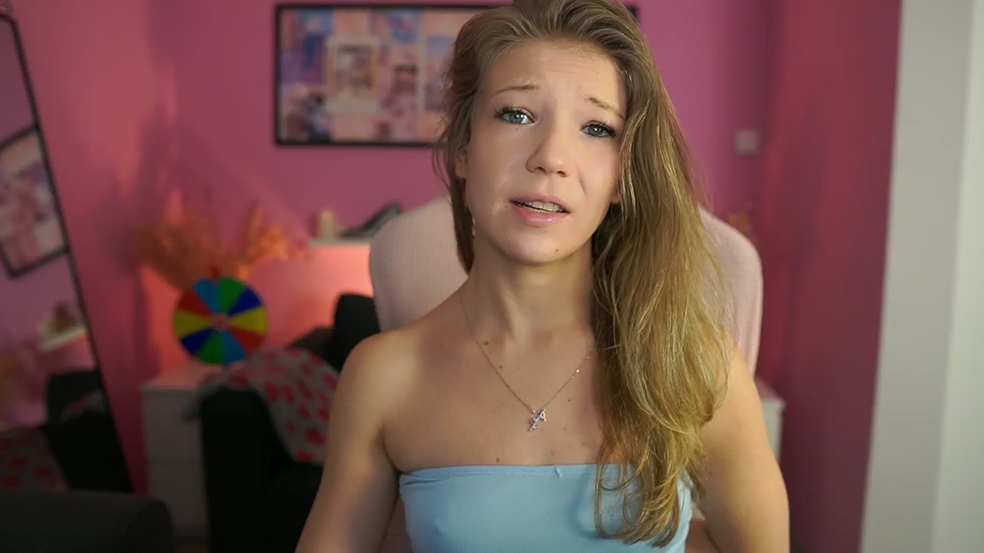 Gallery image thumbnail from Missicute's myfreecams stream on, 02/01/2026, 21:17 image 16 of 20