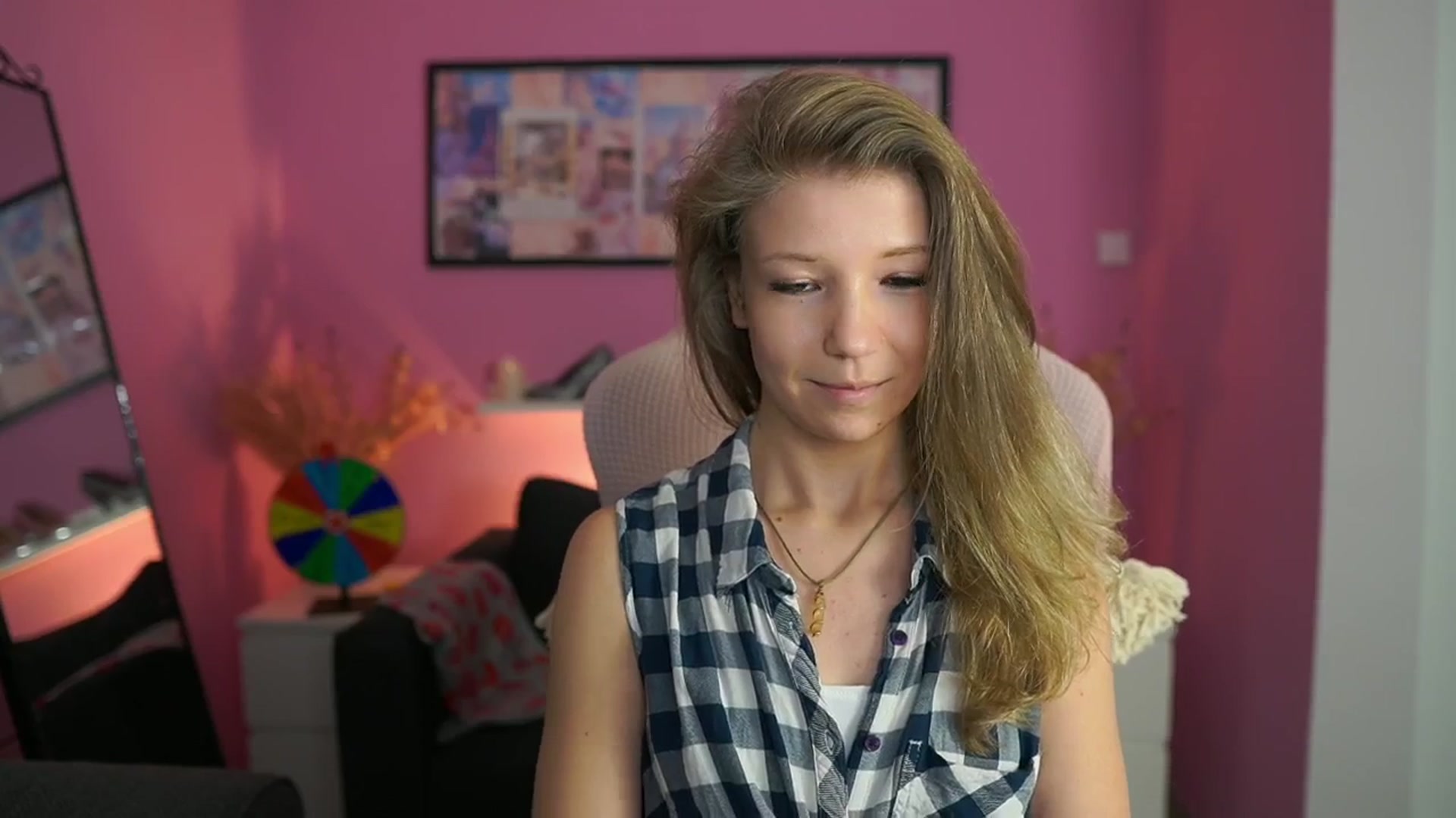 Gallery image thumbnail from Missicute's myfreecams stream on, 02/03/2026, 18:17 image 3 of 20