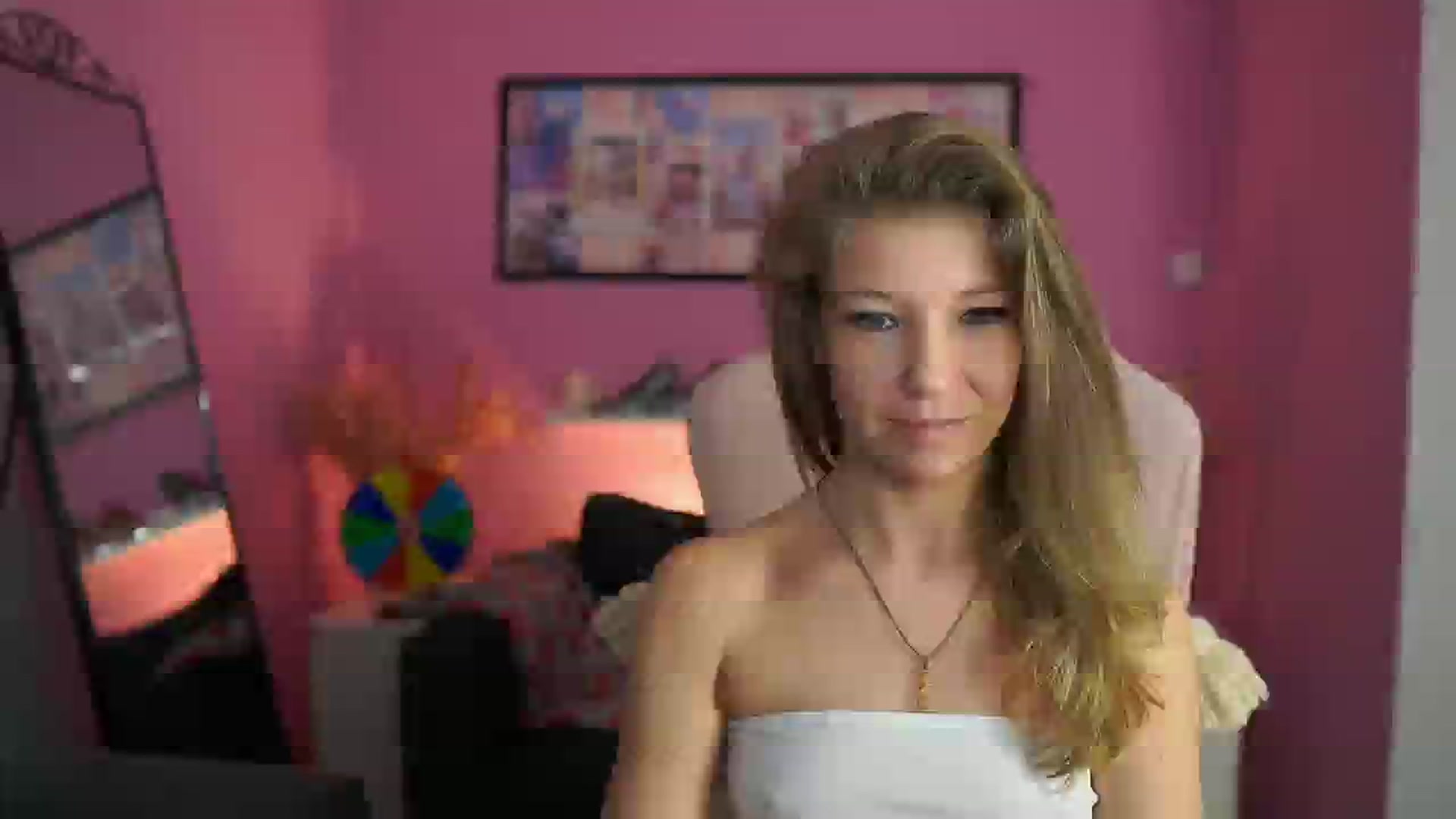 Gallery image thumbnail from Missicute's myfreecams stream on, 02/04/2026, 11:59 image 19 of 20