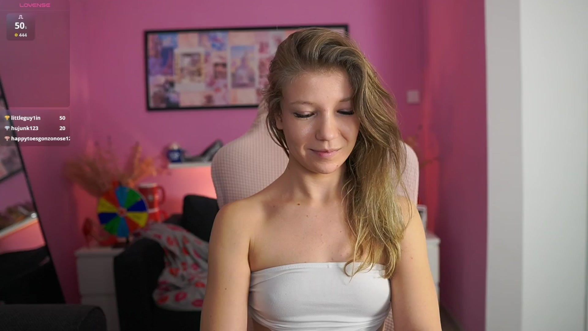 Gallery image thumbnail from Missicute's myfreecams stream on, 02/09/2026, 01:11 image 13 of 20