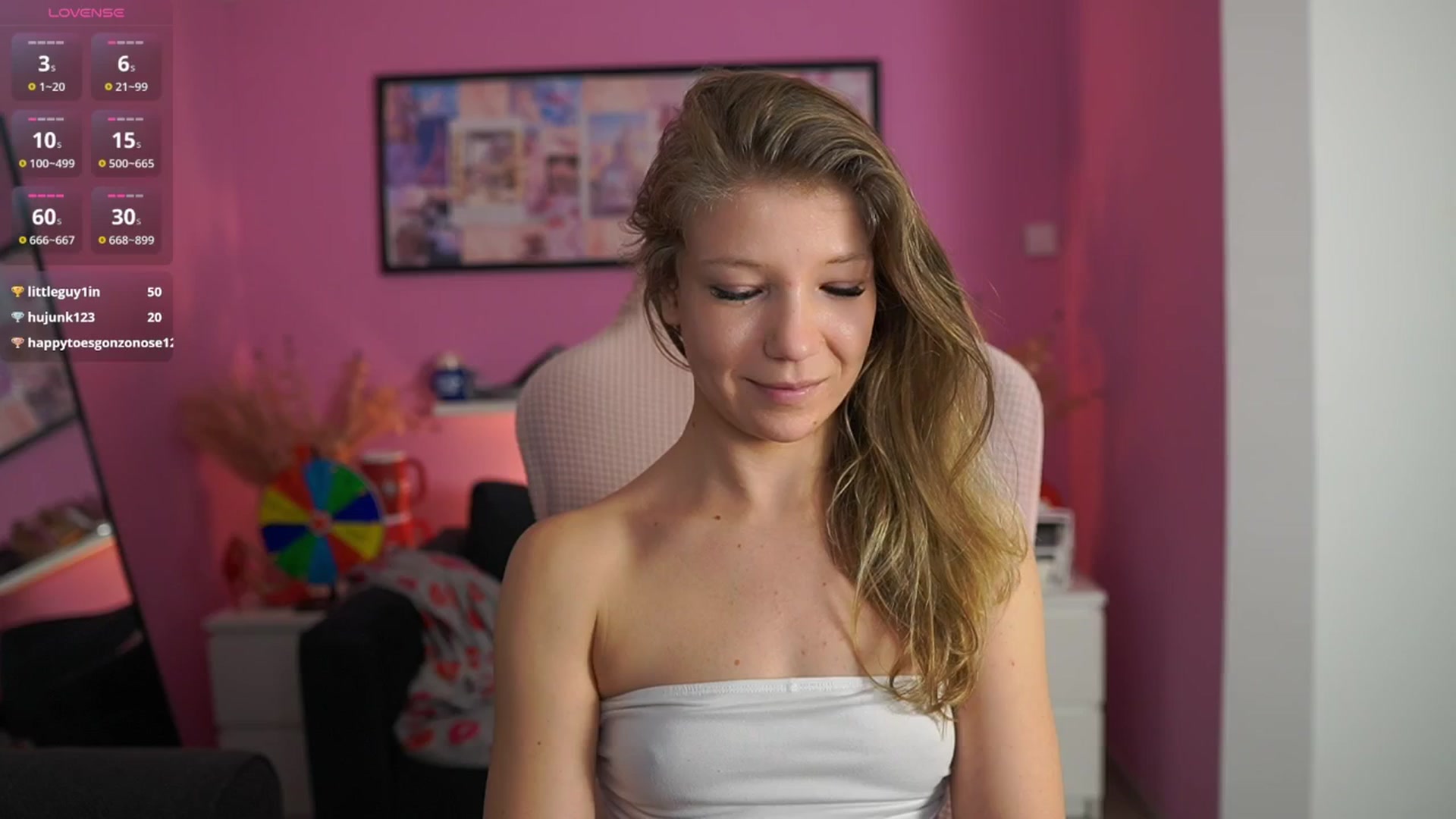 Gallery image thumbnail from Missicute's myfreecams stream on, 02/09/2026, 01:11 image 3 of 20