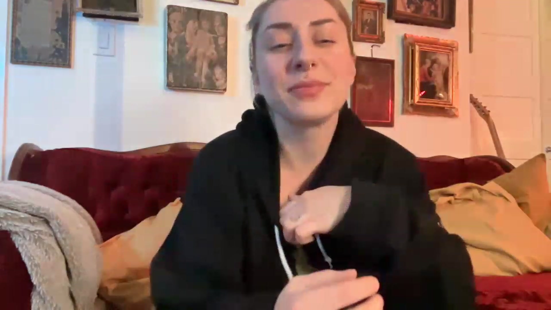 Gallery image thumbnail from Missinhermind's myfreecams stream on, 11/20/2022, 01:57 image 15 of 20