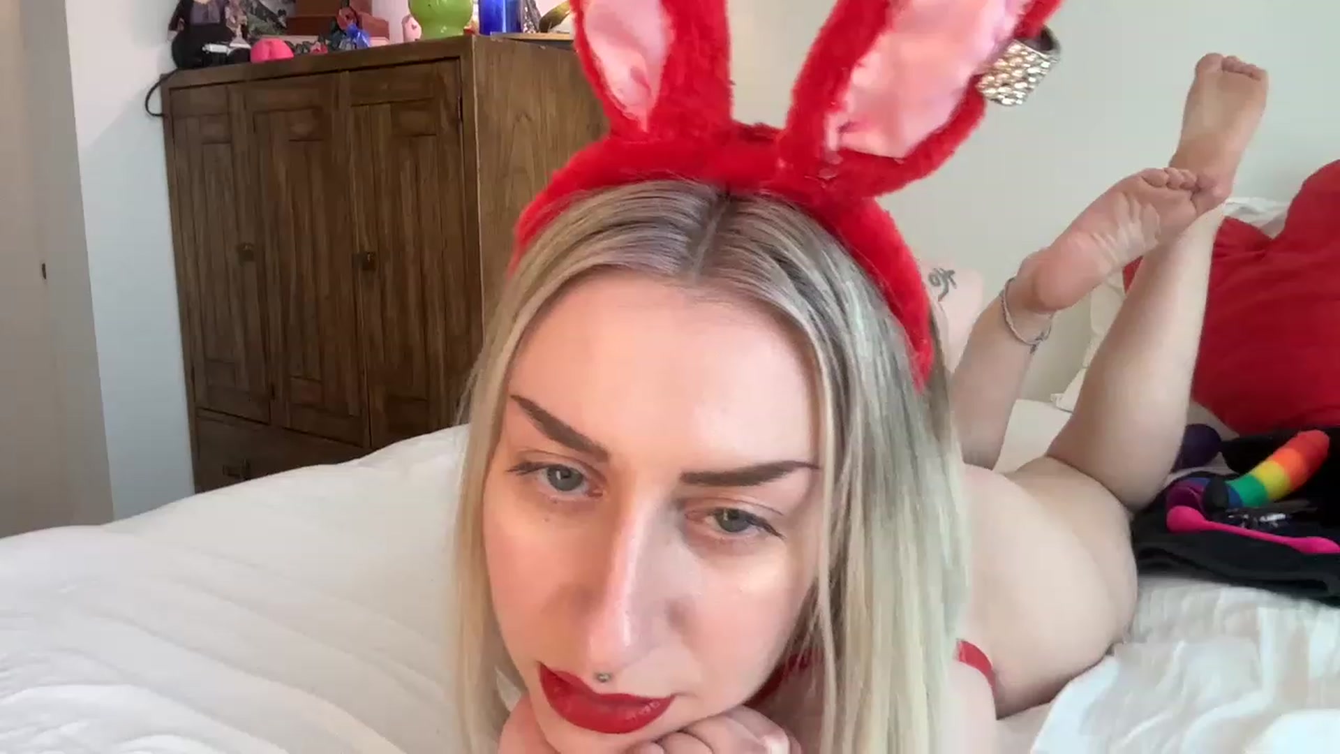 Gallery image thumbnail from Missinhermind's myfreecams stream on, 02/16/2023, 24:08 image 6 of 20