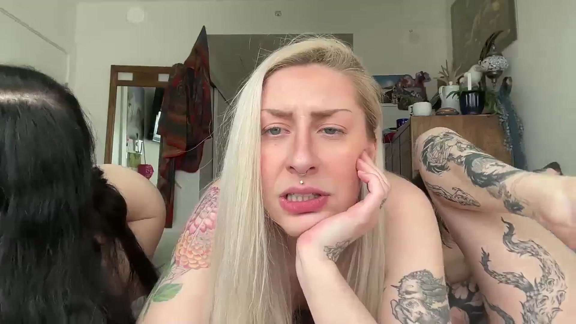 Gallery image thumbnail from Missinhermind's myfreecams stream on, 04/06/2024, 19:02 image 10 of 20