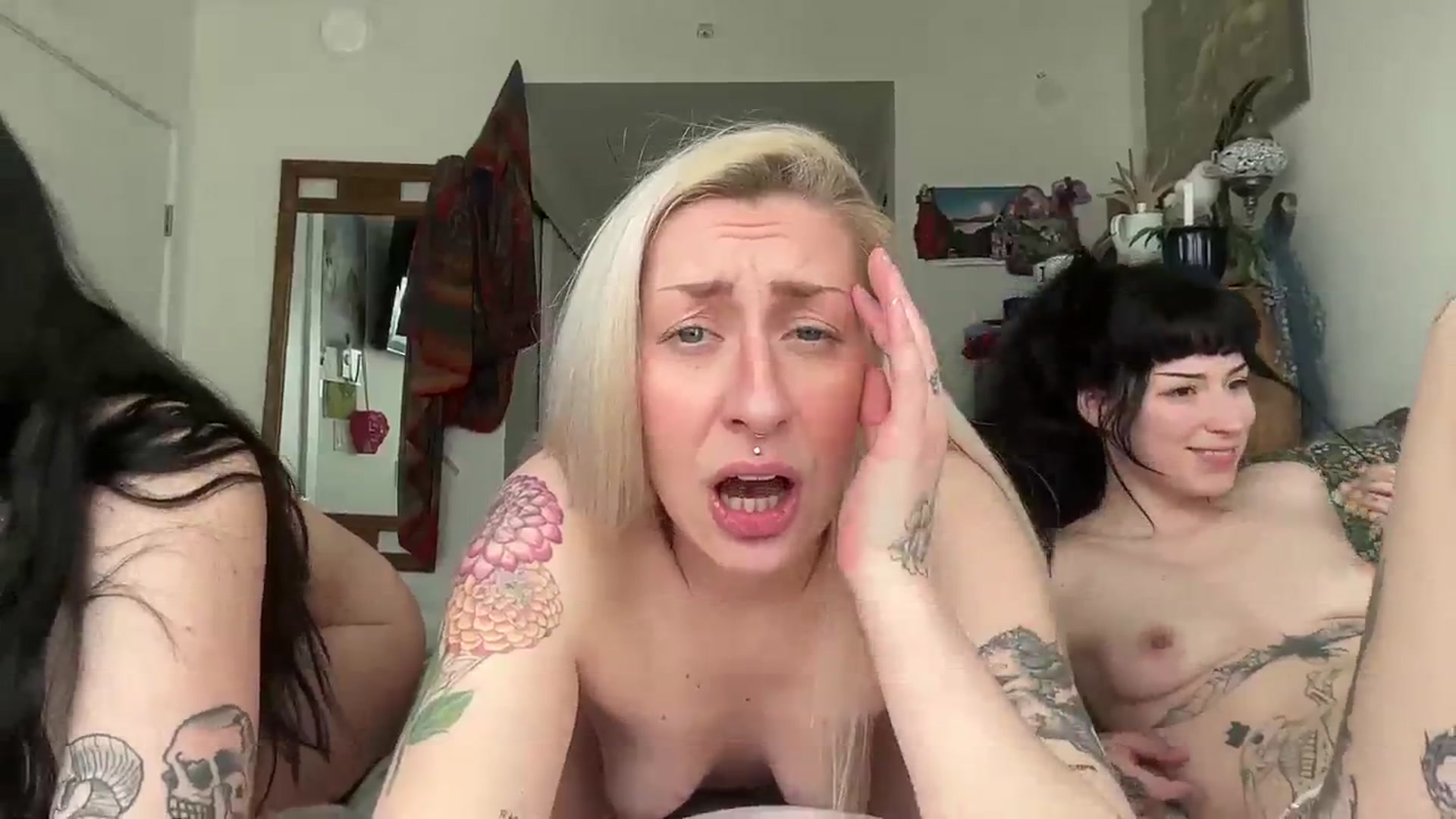 Gallery image thumbnail from Missinhermind's myfreecams stream on, 04/06/2024, 19:02 image 9 of 20