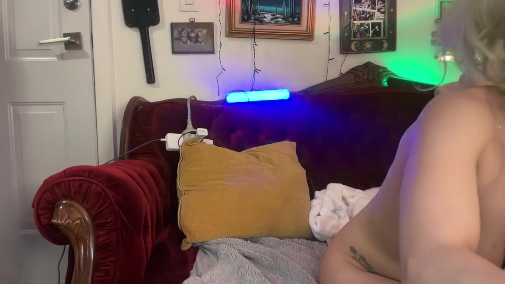 Gallery image thumbnail from Missinhermind's myfreecams stream on, 01/02/2025, 06:38 image 15 of 20