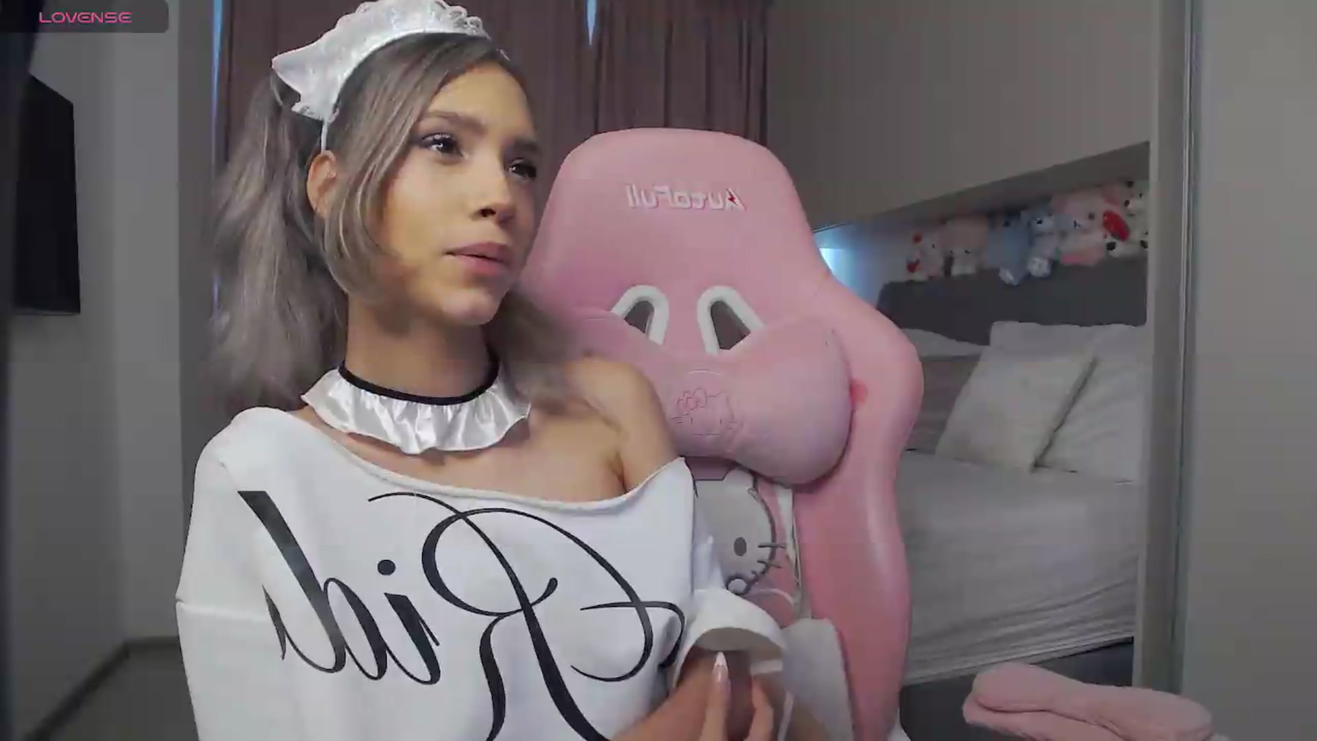 Gallery image thumbnail from Missionarydoll's myfreecams stream on, 06/20/2026, 15:54 image 13 of 20