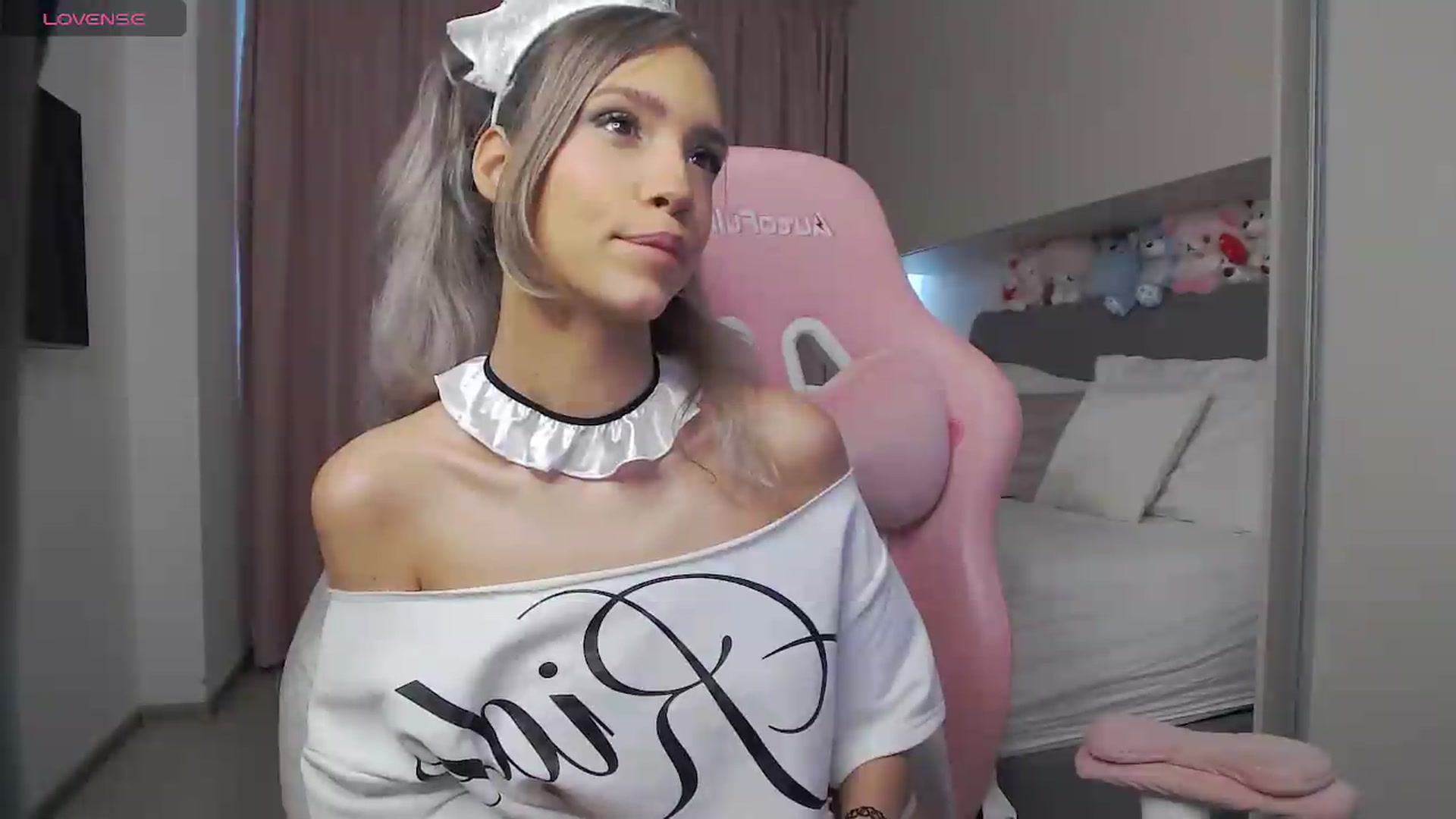 Gallery image thumbnail from Missionarydoll's myfreecams stream on, 06/20/2026, 15:54 image 19 of 20