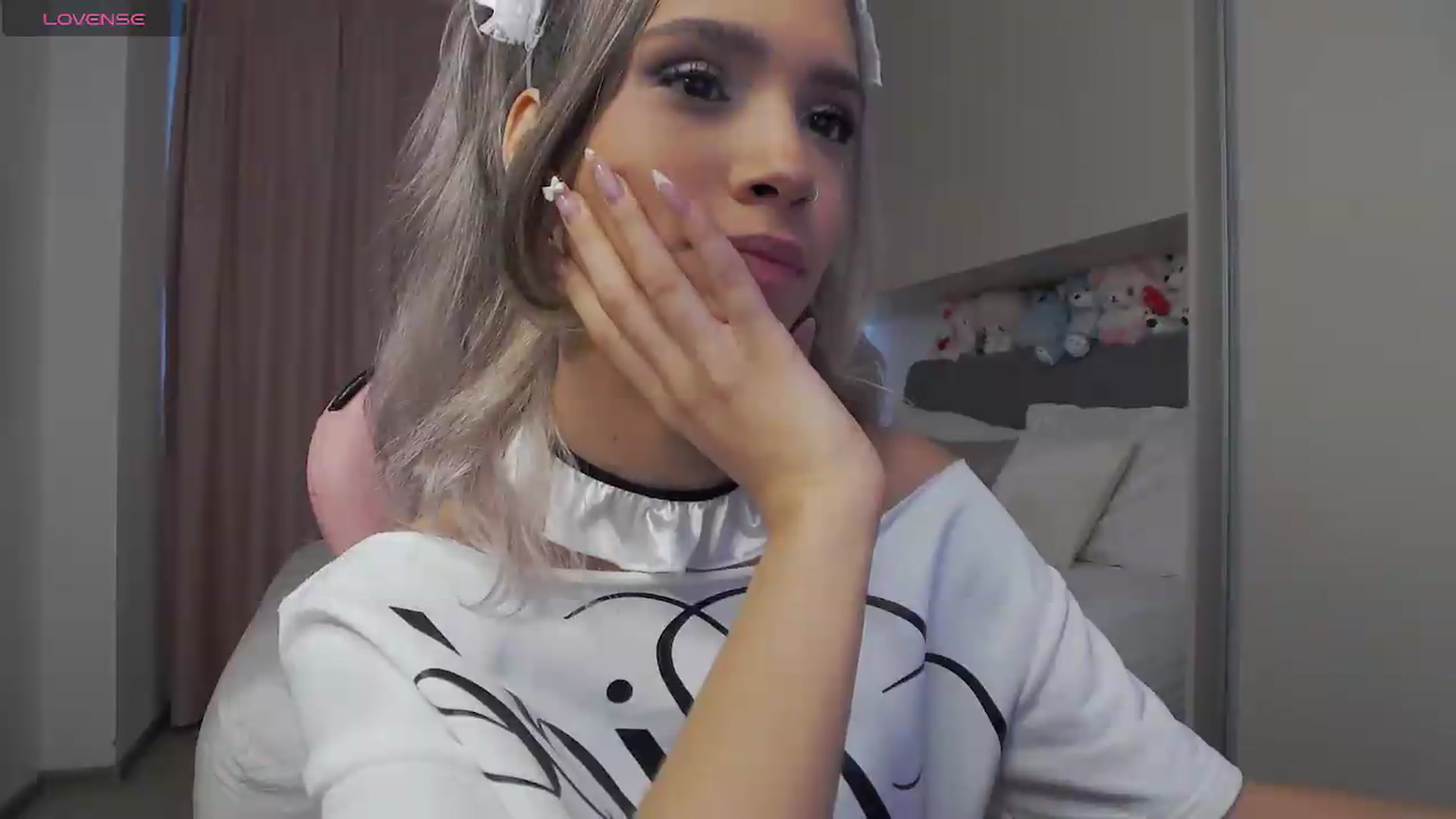 Gallery image thumbnail from Missionarydoll's myfreecams stream on, 06/20/2026, 16:49 image 7 of 20