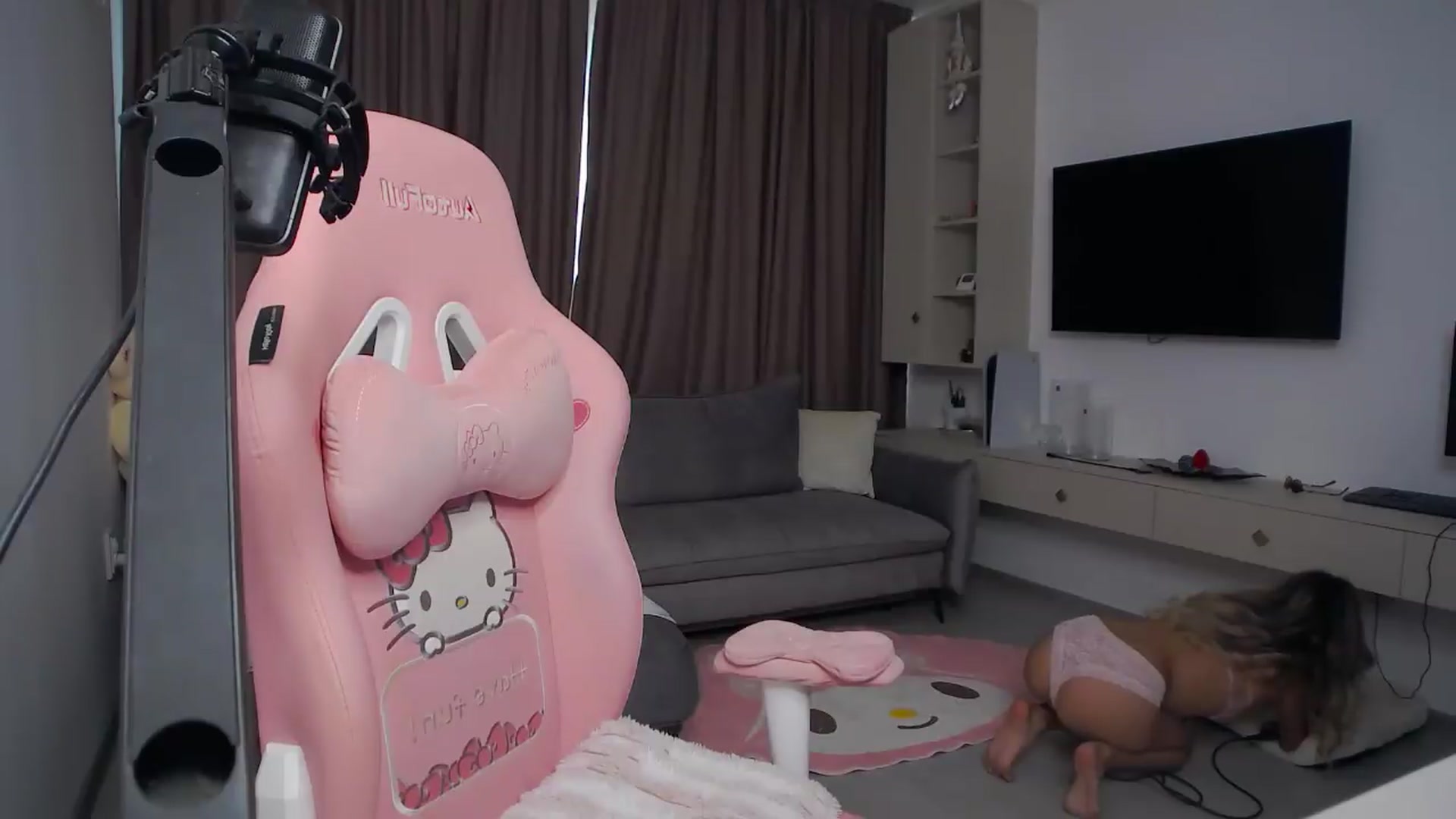 Gallery image thumbnail from Missionarydoll's myfreecams stream on, 08/29/2026, 16:36 image 7 of 20