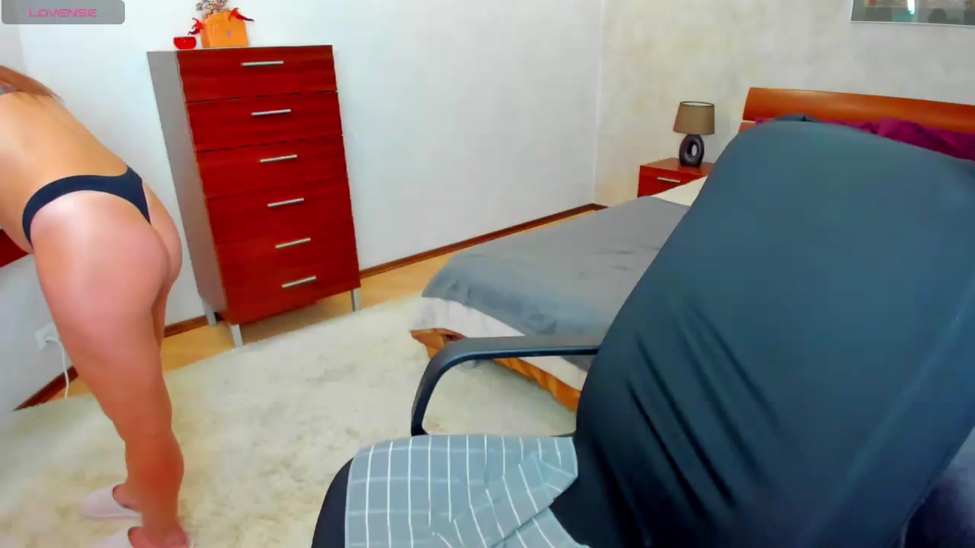 Gallery image thumbnail from MissisRo's myfreecams stream on, 08/06/2026, 11:30 image 10 of 20