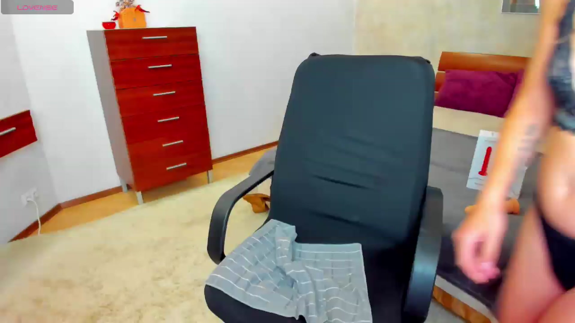 Gallery image thumbnail from MissisRo's myfreecams stream on, 08/06/2026, 11:30 image 8 of 20