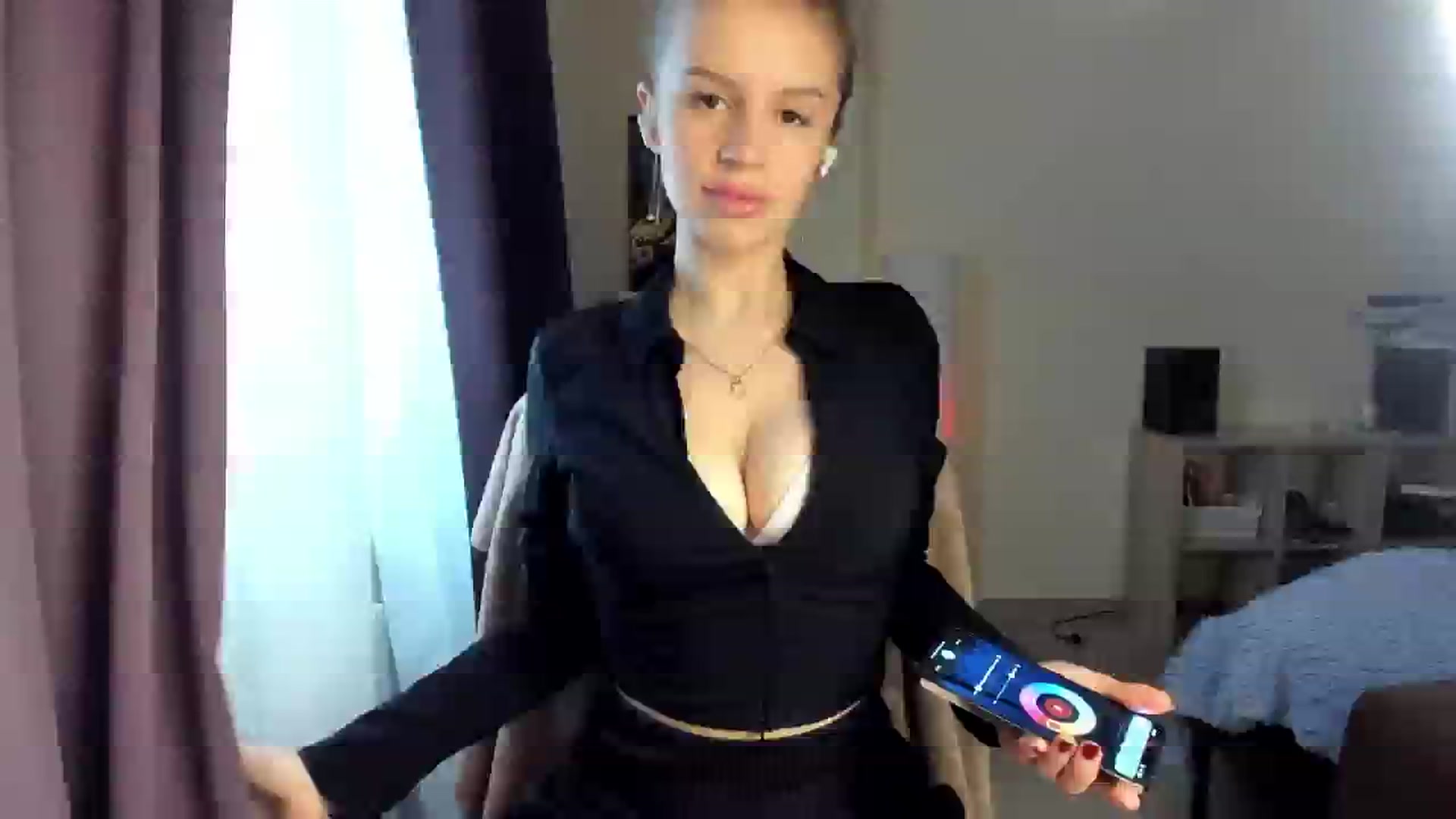 Gallery image thumbnail from MissisSheilla's myfreecams stream on, 04/20/2025, 08:02 image 16 of 20