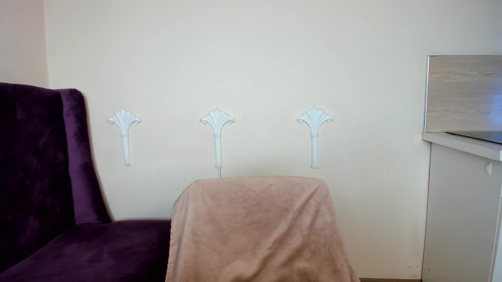 Gallery image thumbnail from MissisSheilla's myfreecams stream on, 06/30/2025, 09:41 image 10 of 20