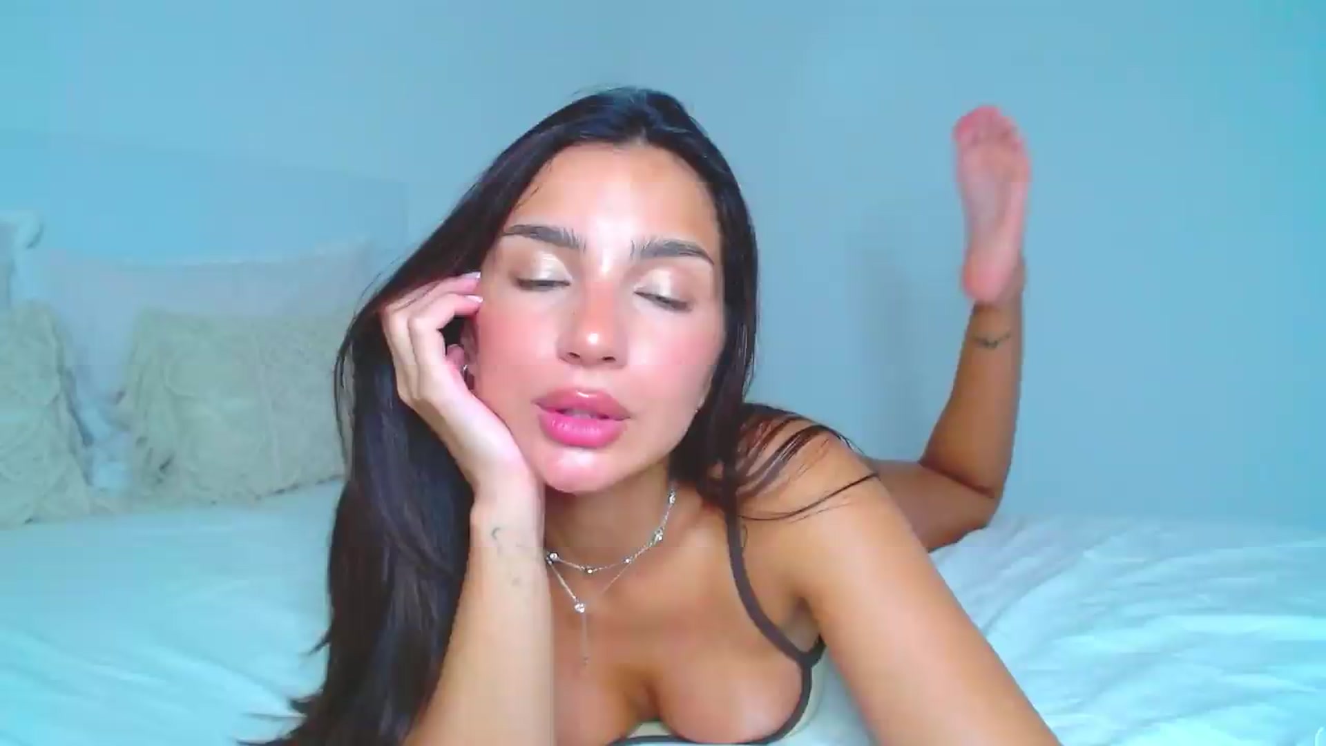 Gallery image thumbnail from Misskelly's myfreecams stream on, 08/01/2026, 19:09 image 7 of 20