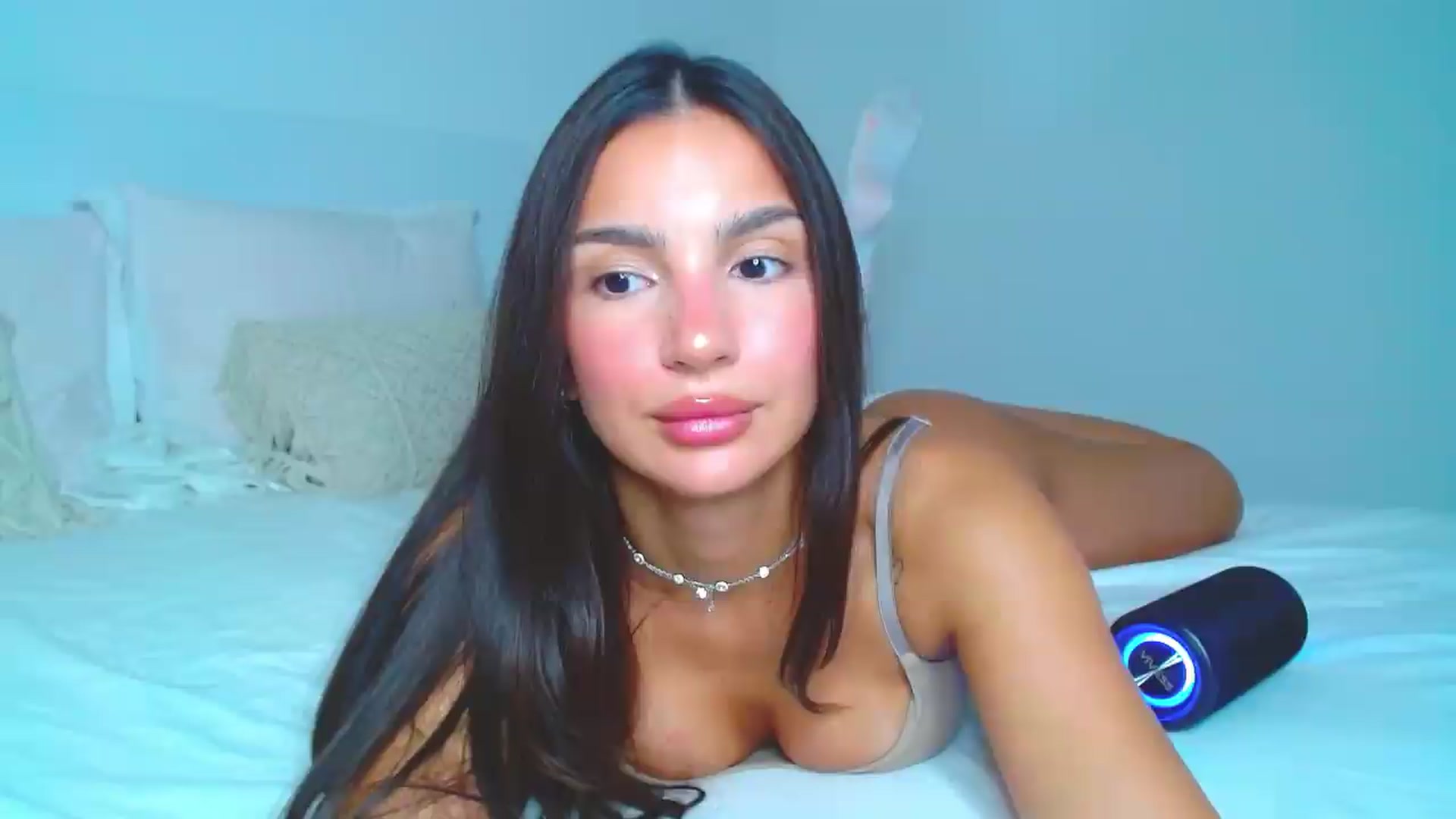 Gallery image thumbnail from Misskelly's myfreecams stream on, 08/02/2026, 18:14 image 17 of 20