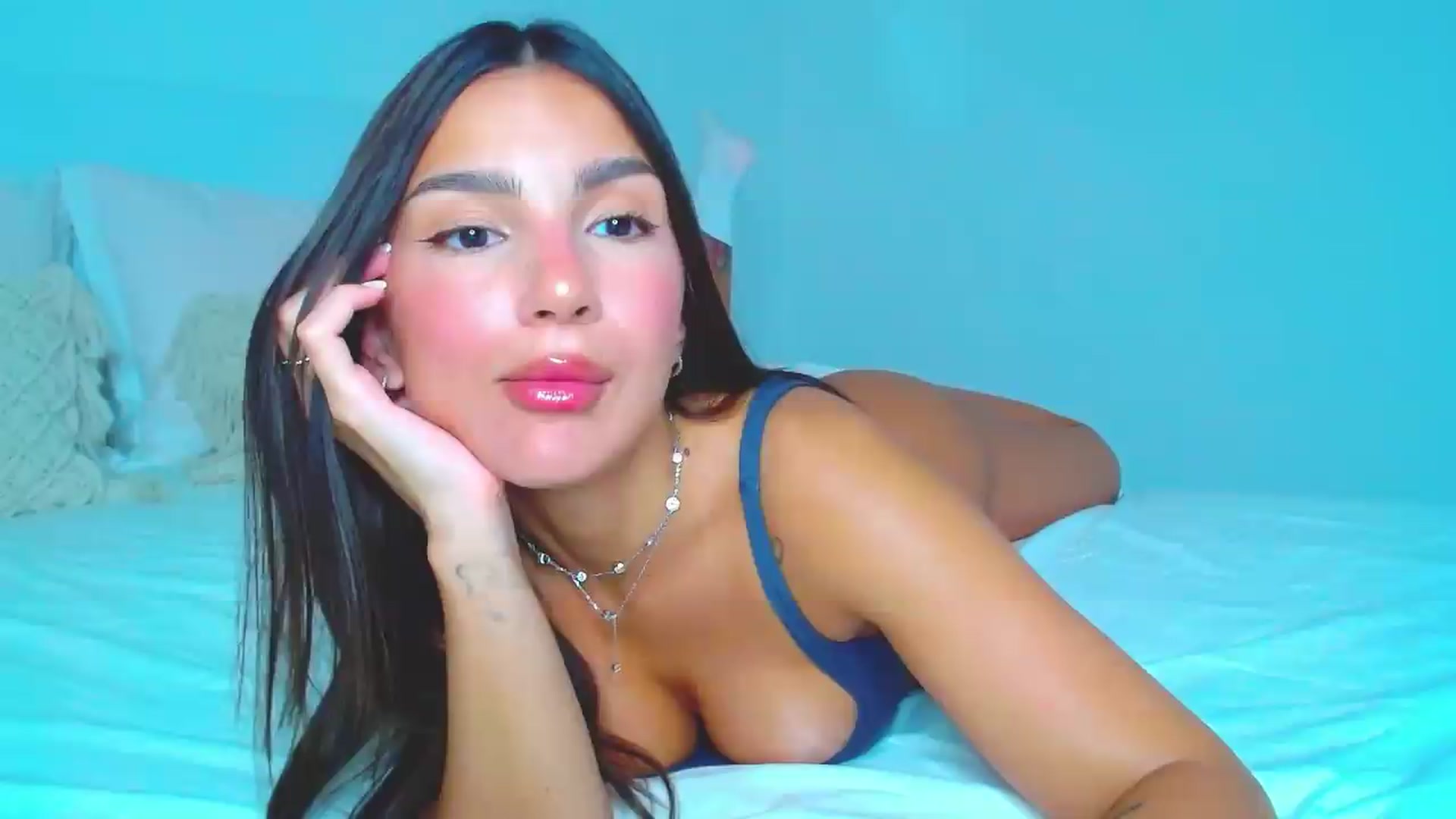 Gallery image thumbnail from Misskelly's myfreecams stream on, 08/04/2026, 18:12 image 10 of 20