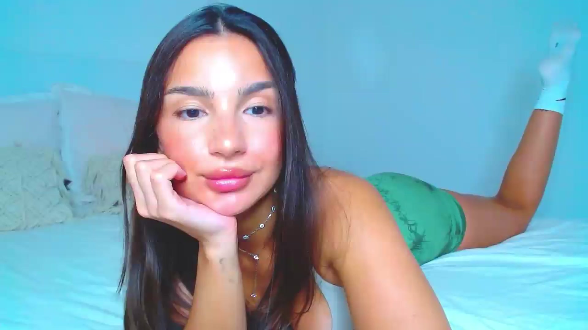 Gallery image thumbnail from Misskelly's myfreecams stream on, 08/08/2026, 19:27 image 16 of 20