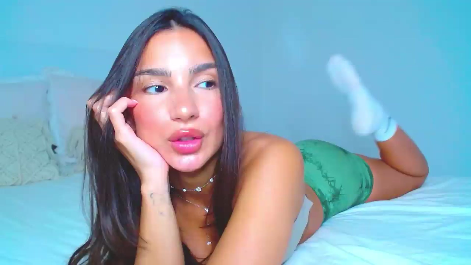 Gallery image thumbnail from Misskelly's myfreecams stream on, 08/08/2026, 19:27 image 15 of 20