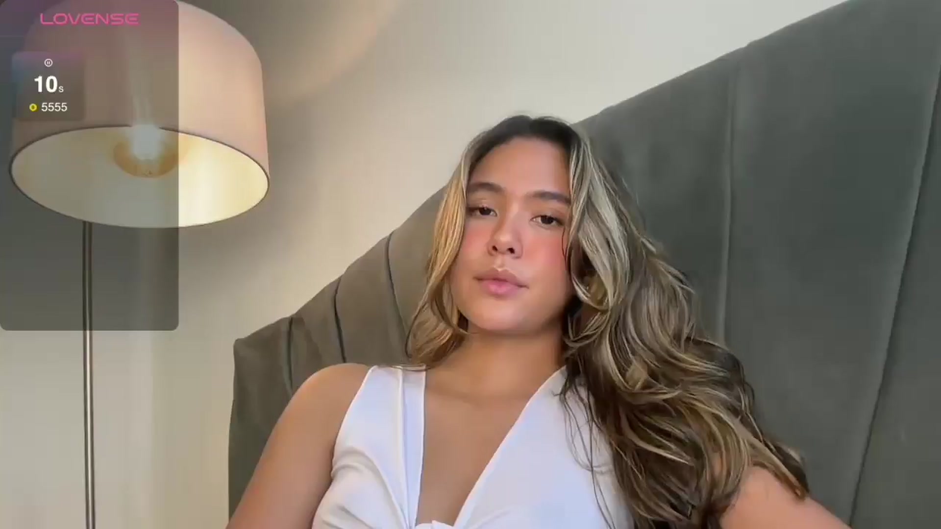 Gallery image thumbnail from Misslatin's myfreecams stream on, 04/18/2025, 20:03 image 17 of 20