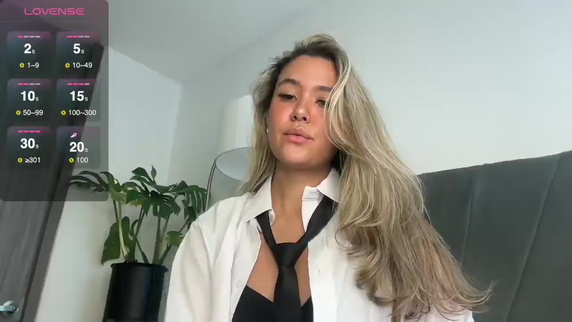 Gallery image thumbnail from Misslatin's myfreecams stream on, 06/29/2025, 19:18 image 15 of 20