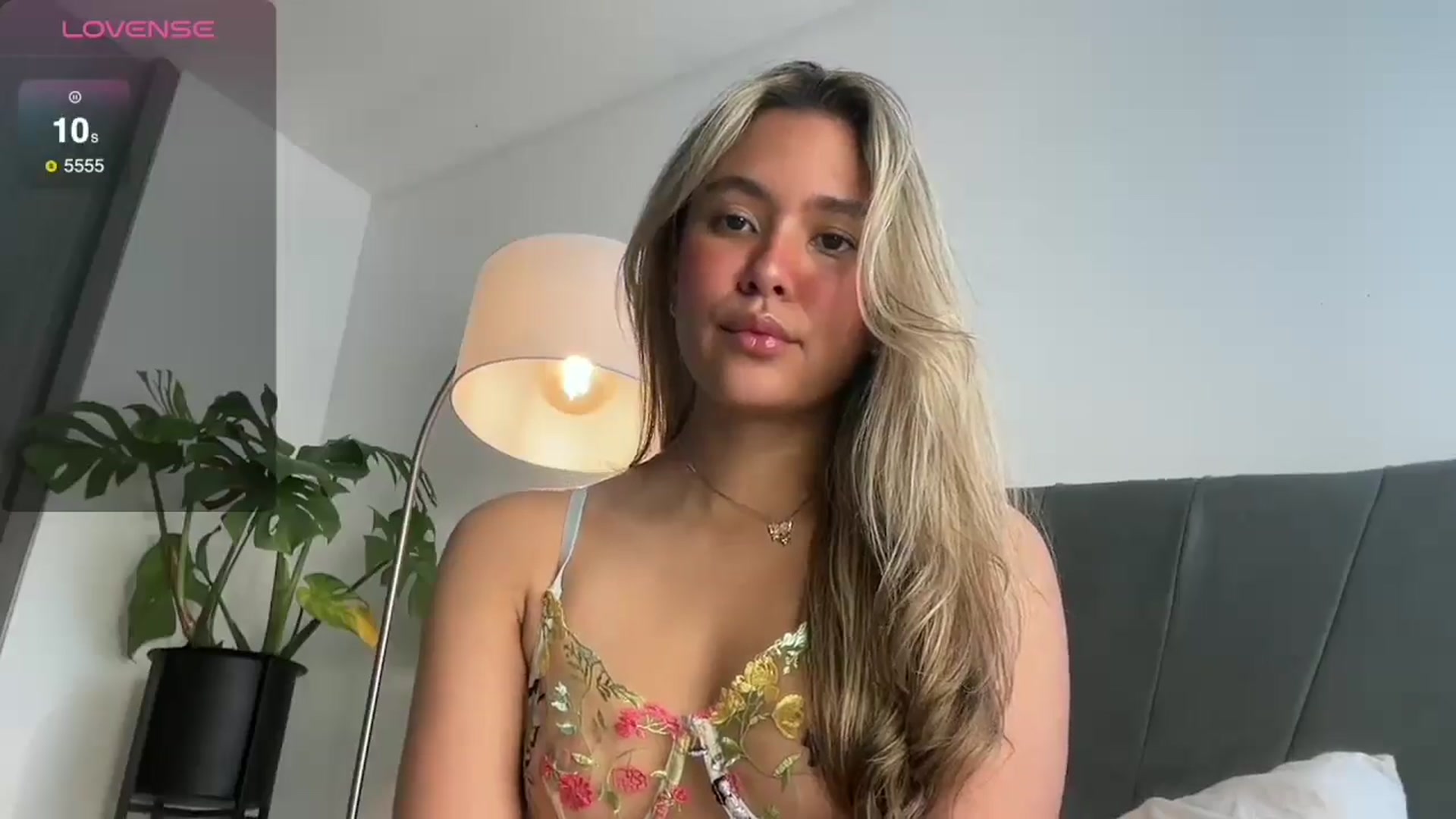 Gallery image thumbnail from Misslatin's myfreecams stream on, 07/16/2025, 21:04 image 5 of 20