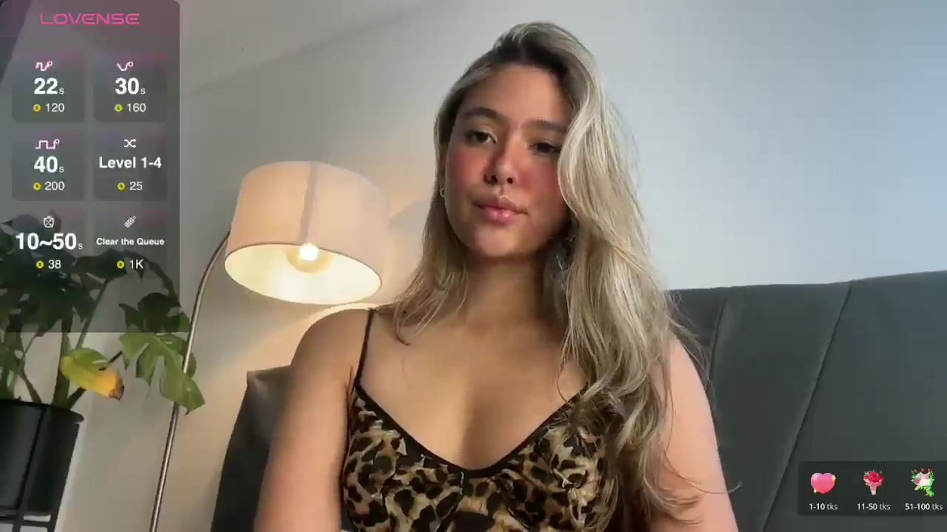 Gallery image thumbnail from Misslatin's myfreecams stream on, 07/25/2025, 18:24 image 16 of 20