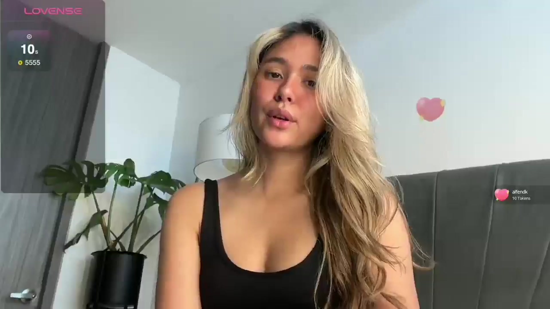 Gallery image thumbnail from Misslatin's myfreecams stream on, 09/09/2025, 18:52 image 4 of 20