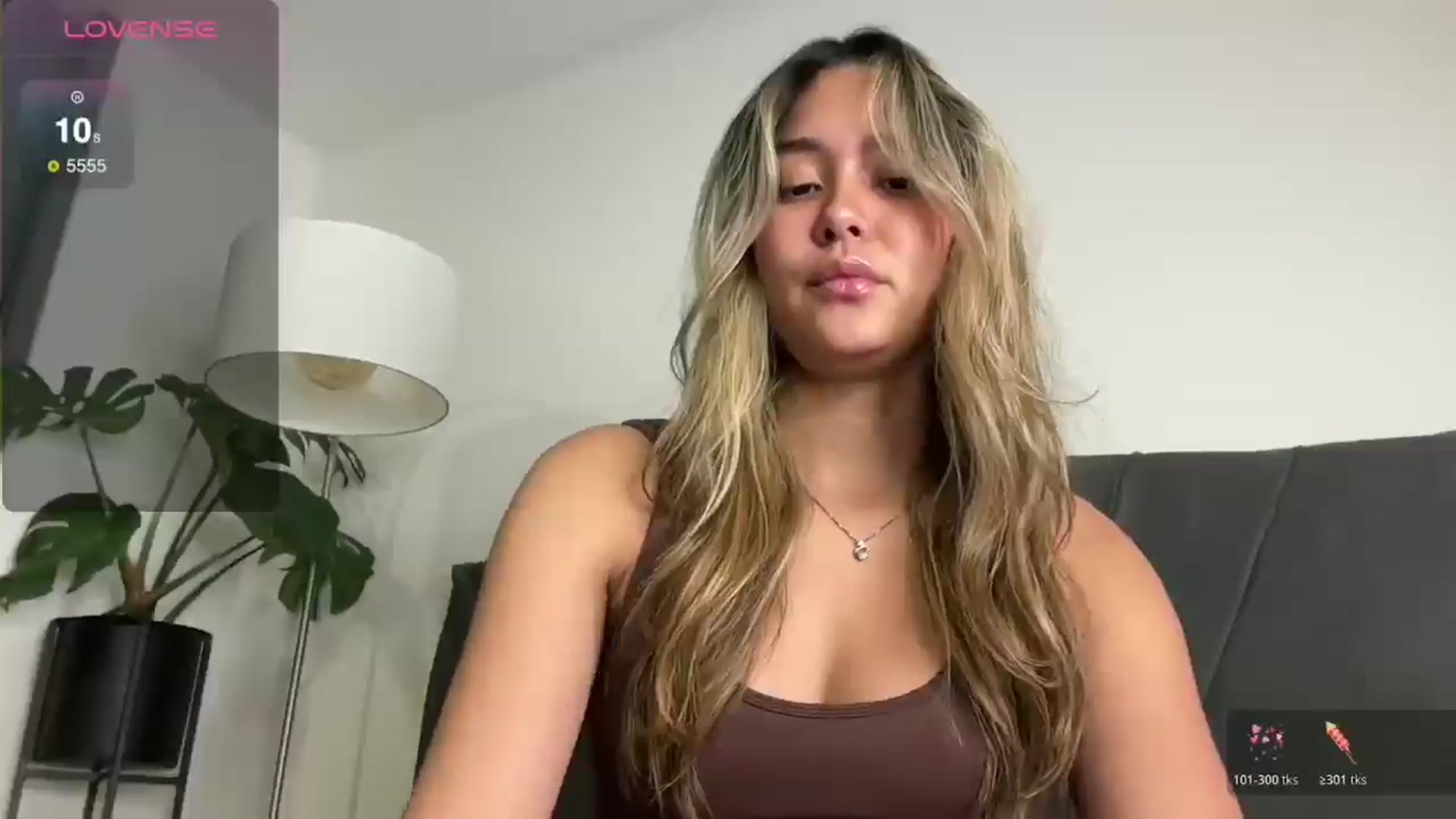 Gallery image thumbnail from Misslatin's myfreecams stream on, 11/17/2025, 03:46 image 5 of 20