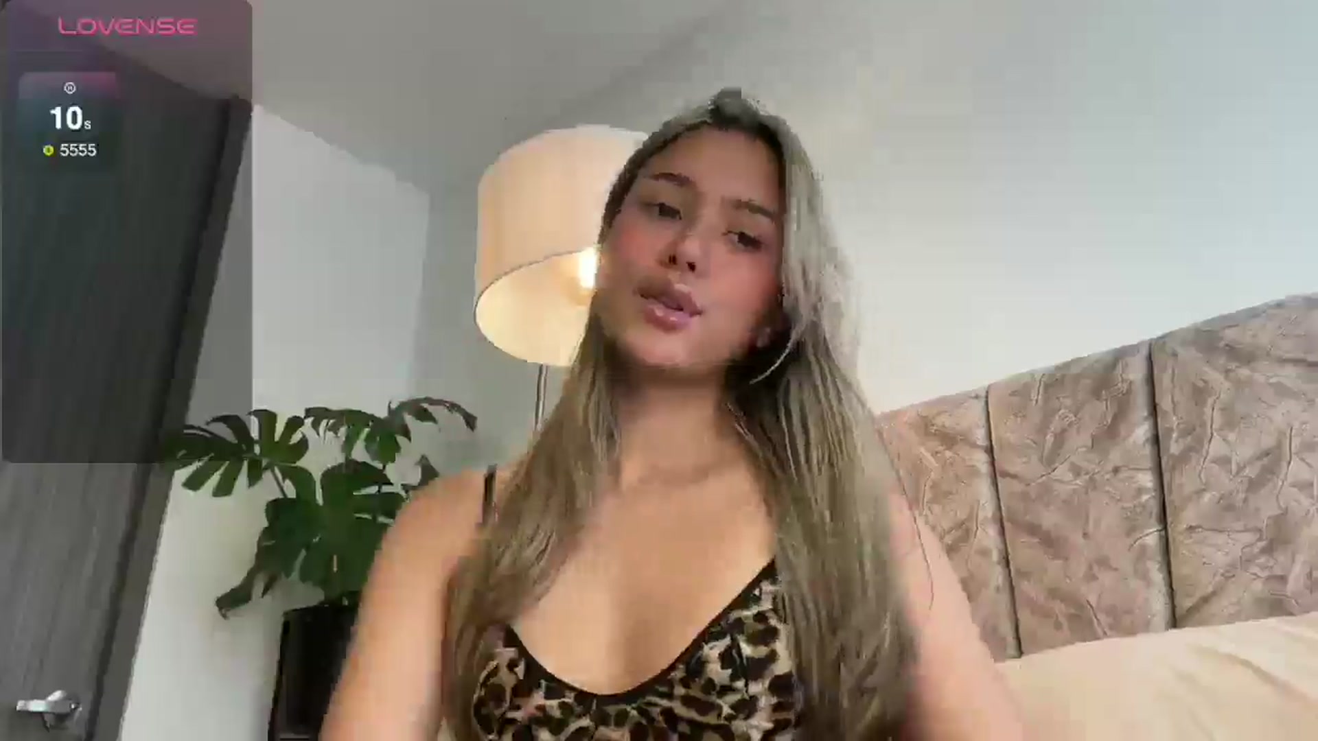 Gallery image thumbnail from Misslatin's myfreecams stream on, 12/20/2025, 18:10 image 20 of 20