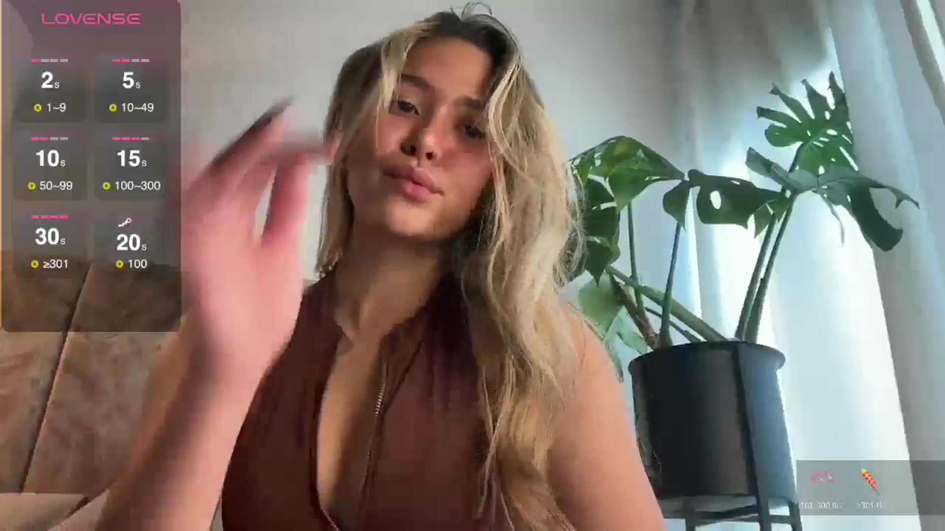 Gallery image thumbnail from Misslatin's myfreecams stream on, 01/25/2026, 19:07 image 4 of 20