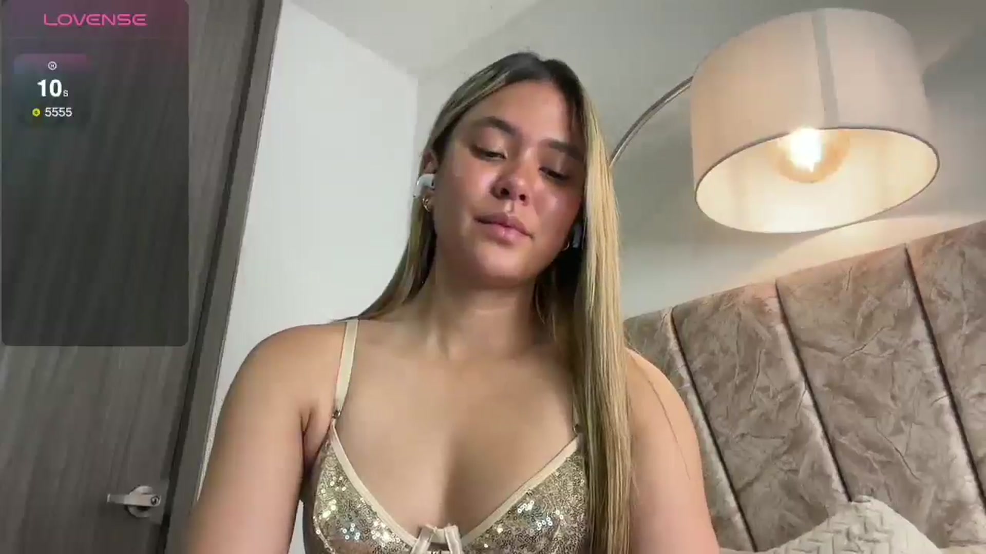 Gallery image thumbnail from Misslatin's myfreecams stream on, 02/25/2026, 18:46 image 18 of 20