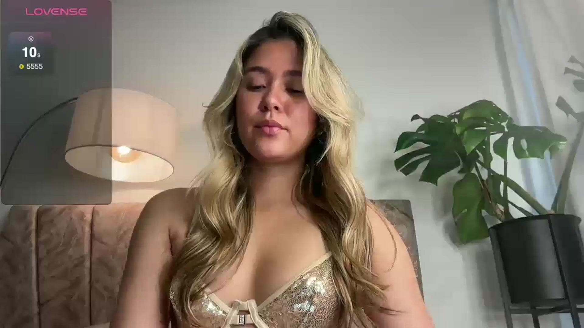 Gallery image thumbnail from Misslatin's myfreecams stream on, 03/09/2026, 18:47 image 7 of 20
