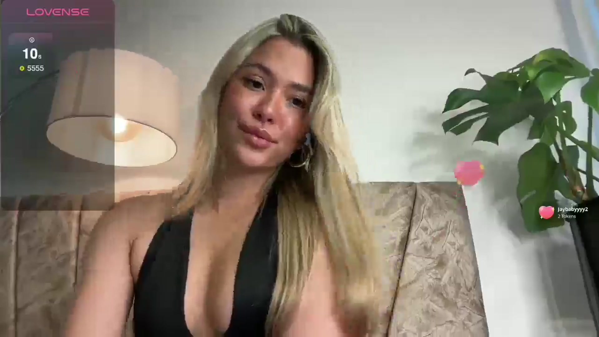 Gallery image thumbnail from Misslatin's myfreecams stream on, 03/29/2026, 18:10 image 19 of 20