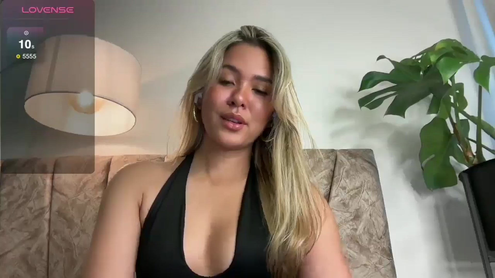 Gallery image thumbnail from Misslatin's myfreecams stream on, 03/29/2026, 18:10 image 14 of 20