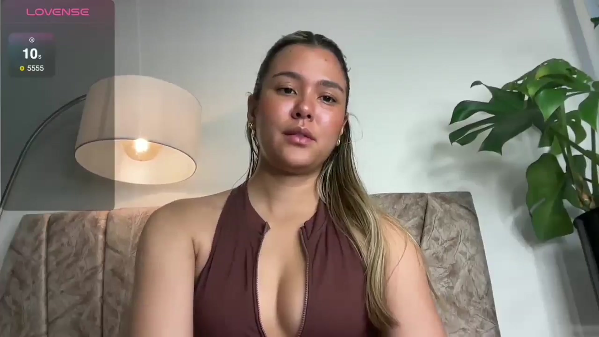 Gallery image thumbnail from Misslatin's myfreecams stream on, 04/06/2026, 18:56 image 8 of 20