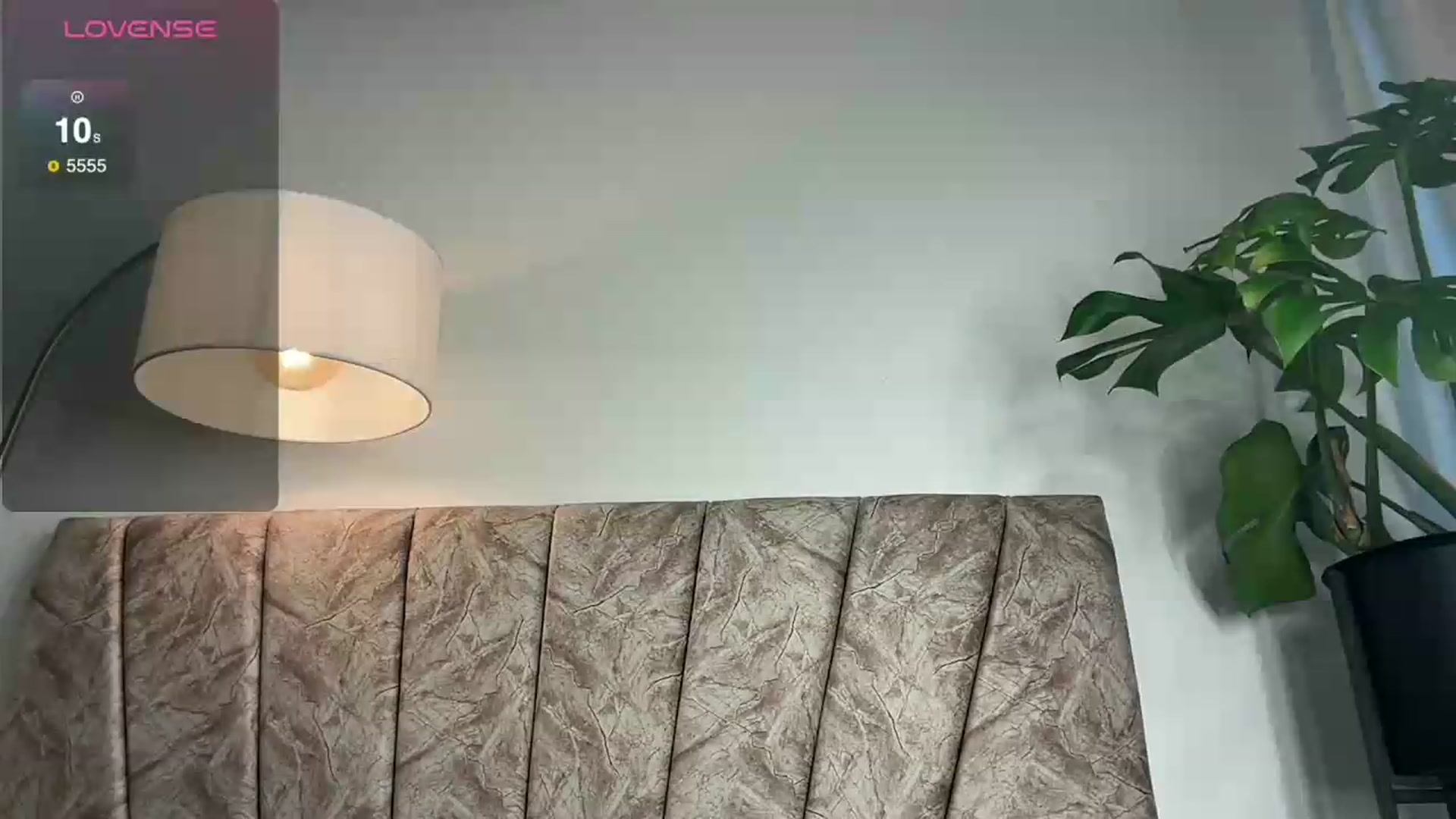 Gallery image thumbnail from Misslatin's myfreecams stream on, 05/12/2026, 18:12 image 14 of 20