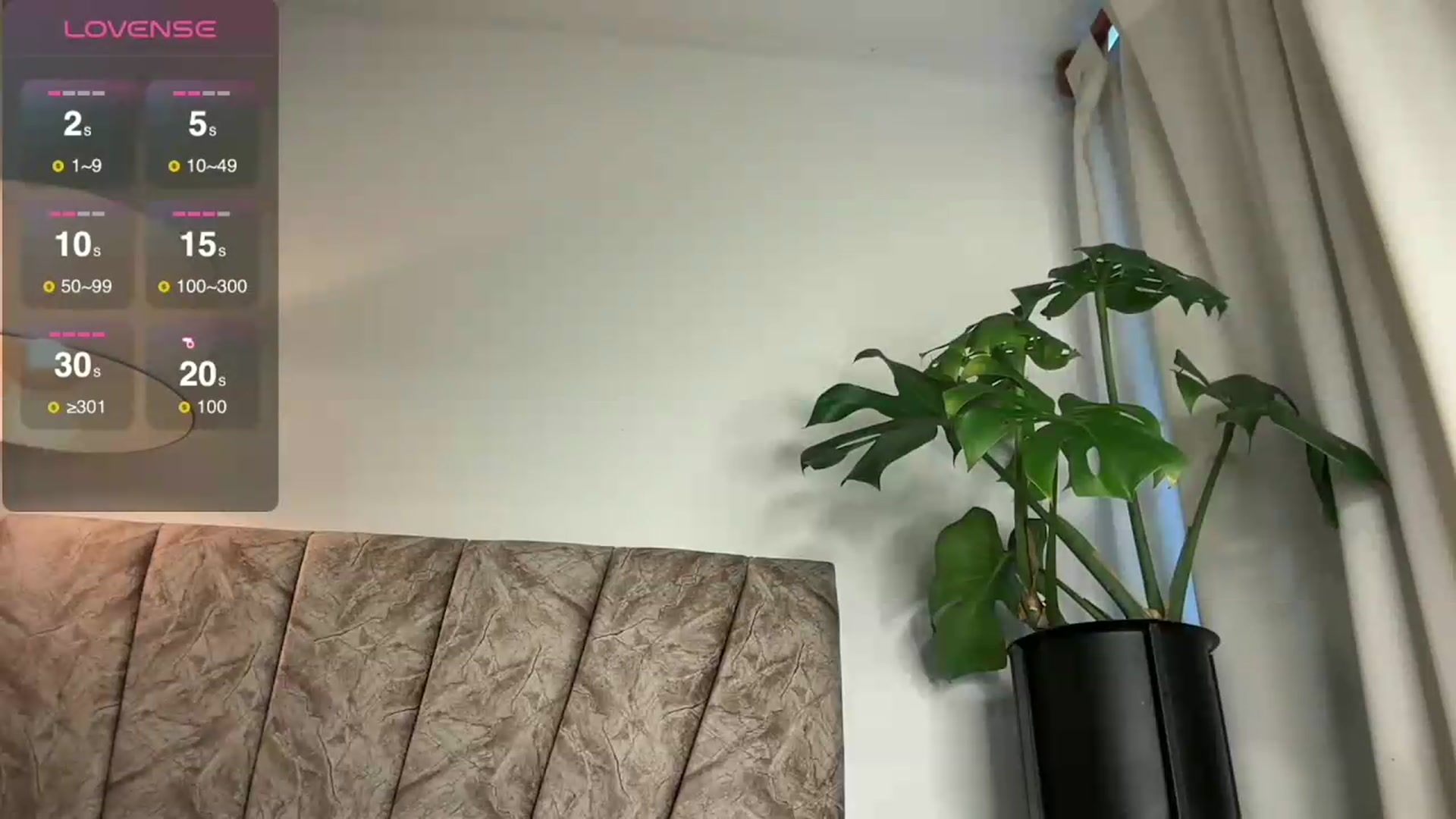 Gallery image thumbnail from Misslatin's myfreecams stream on, 05/17/2026, 19:03 image 16 of 20