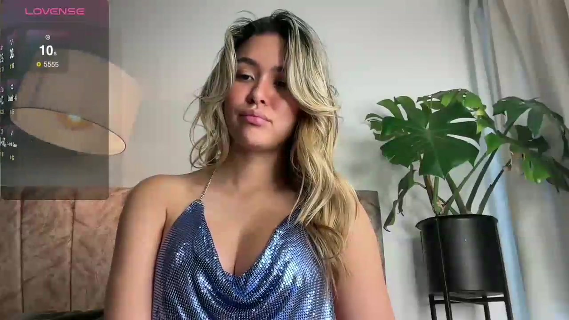 Gallery image thumbnail from Misslatin's myfreecams stream on, 08/09/2026, 18:25 image 16 of 20