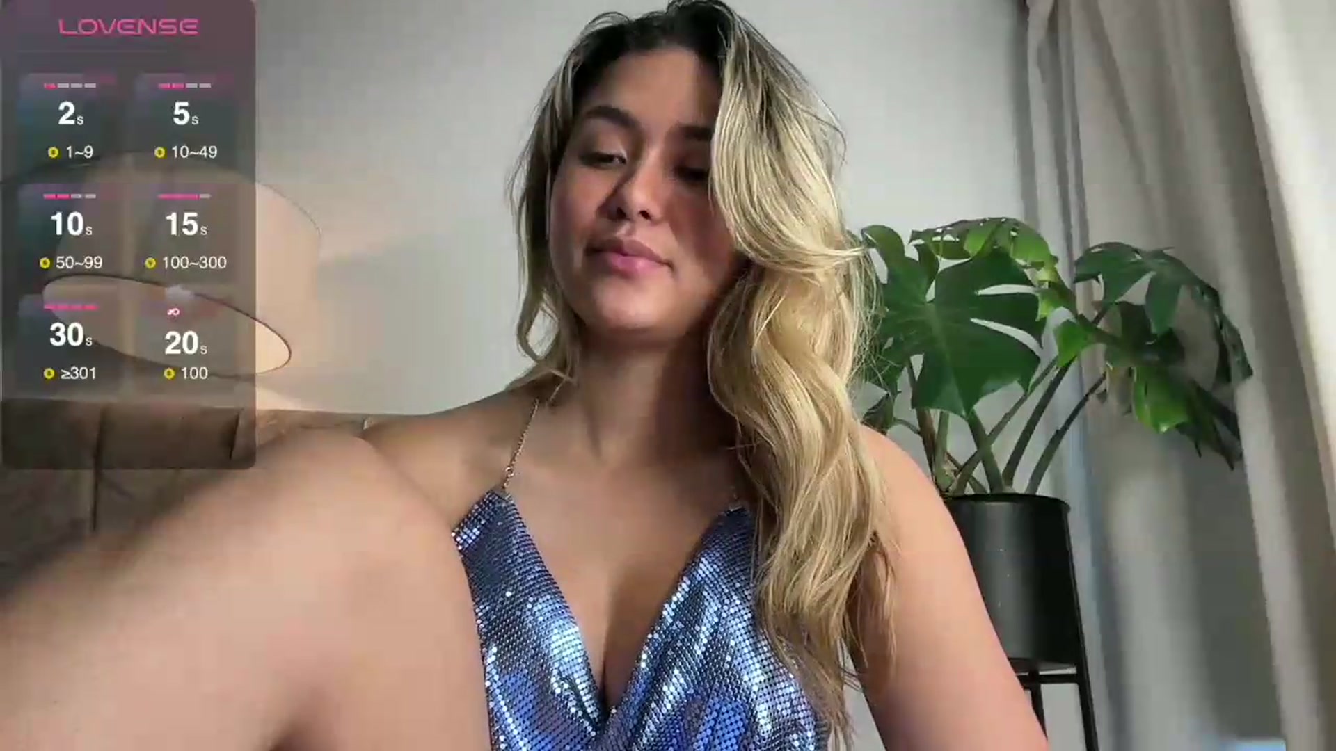 Gallery image thumbnail from Misslatin's myfreecams stream on, 08/09/2026, 20:41 image 19 of 20