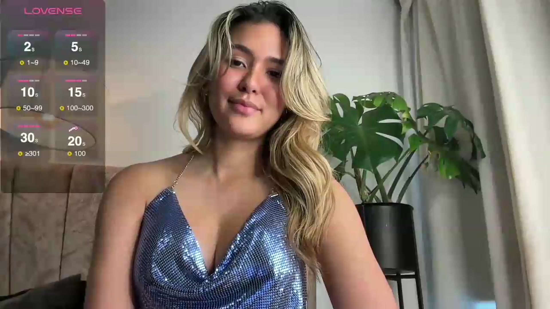 Gallery image thumbnail from Misslatin's myfreecams stream on, 08/09/2026, 20:41 image 16 of 20