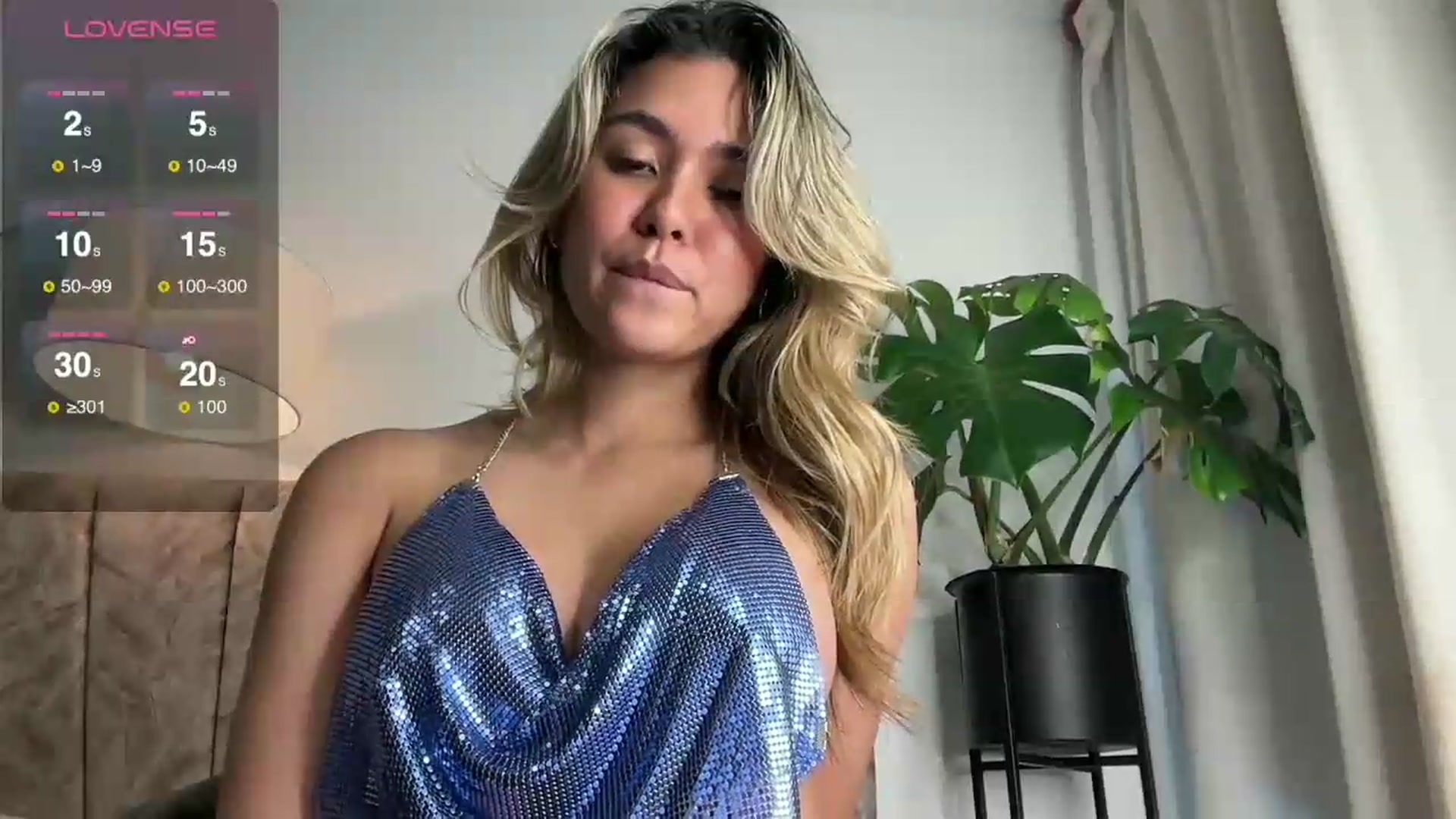 Gallery image thumbnail from Misslatin's myfreecams stream on, 08/09/2026, 20:41 image 15 of 20