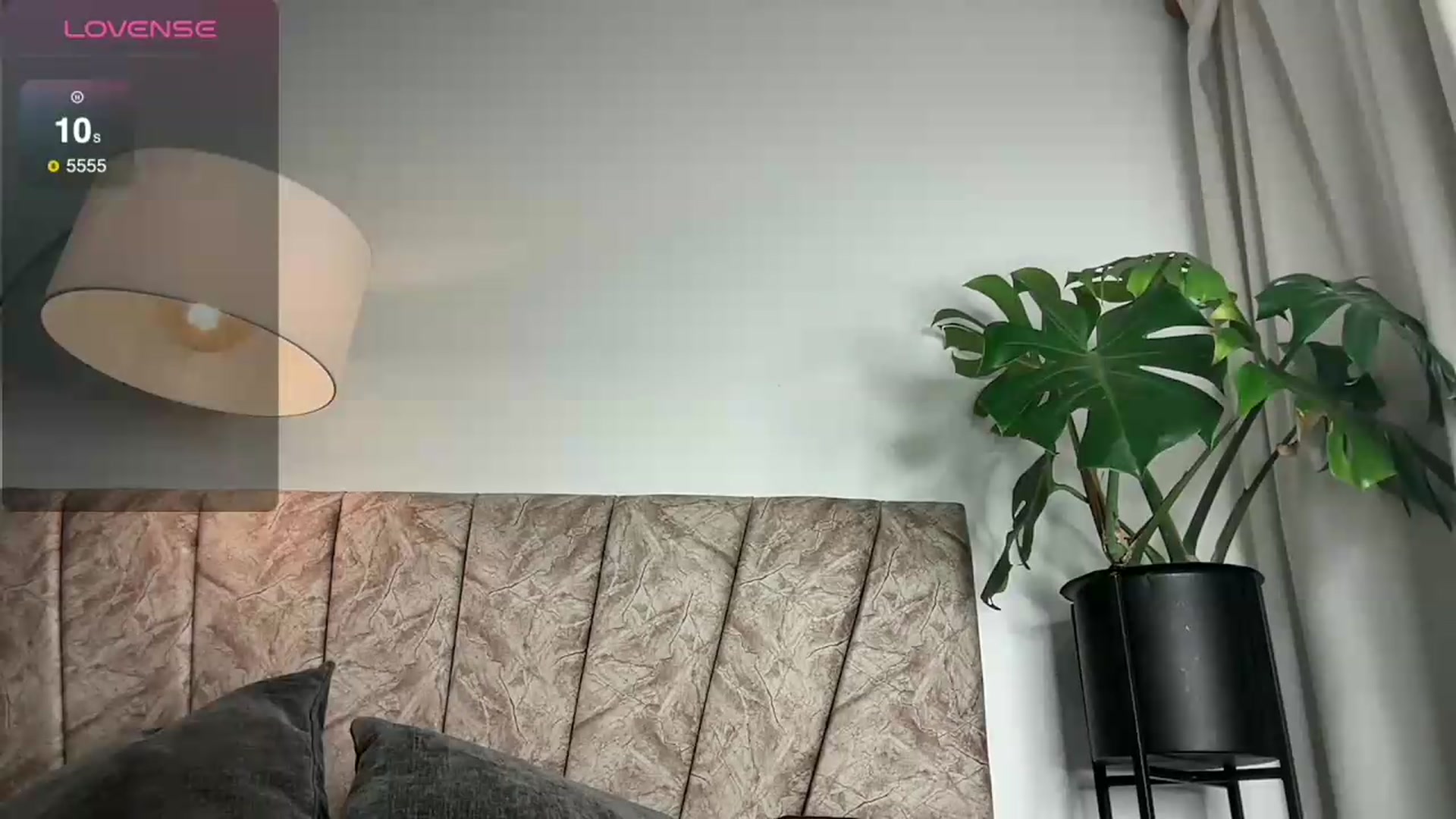 Gallery image thumbnail from Misslatin's myfreecams stream on, 08/12/2026, 03:35 image 5 of 20