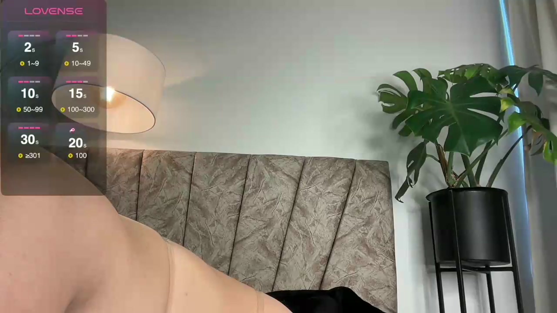 Gallery image thumbnail from Misslatin's myfreecams stream on, 08/28/2026, 19:11 image 13 of 20