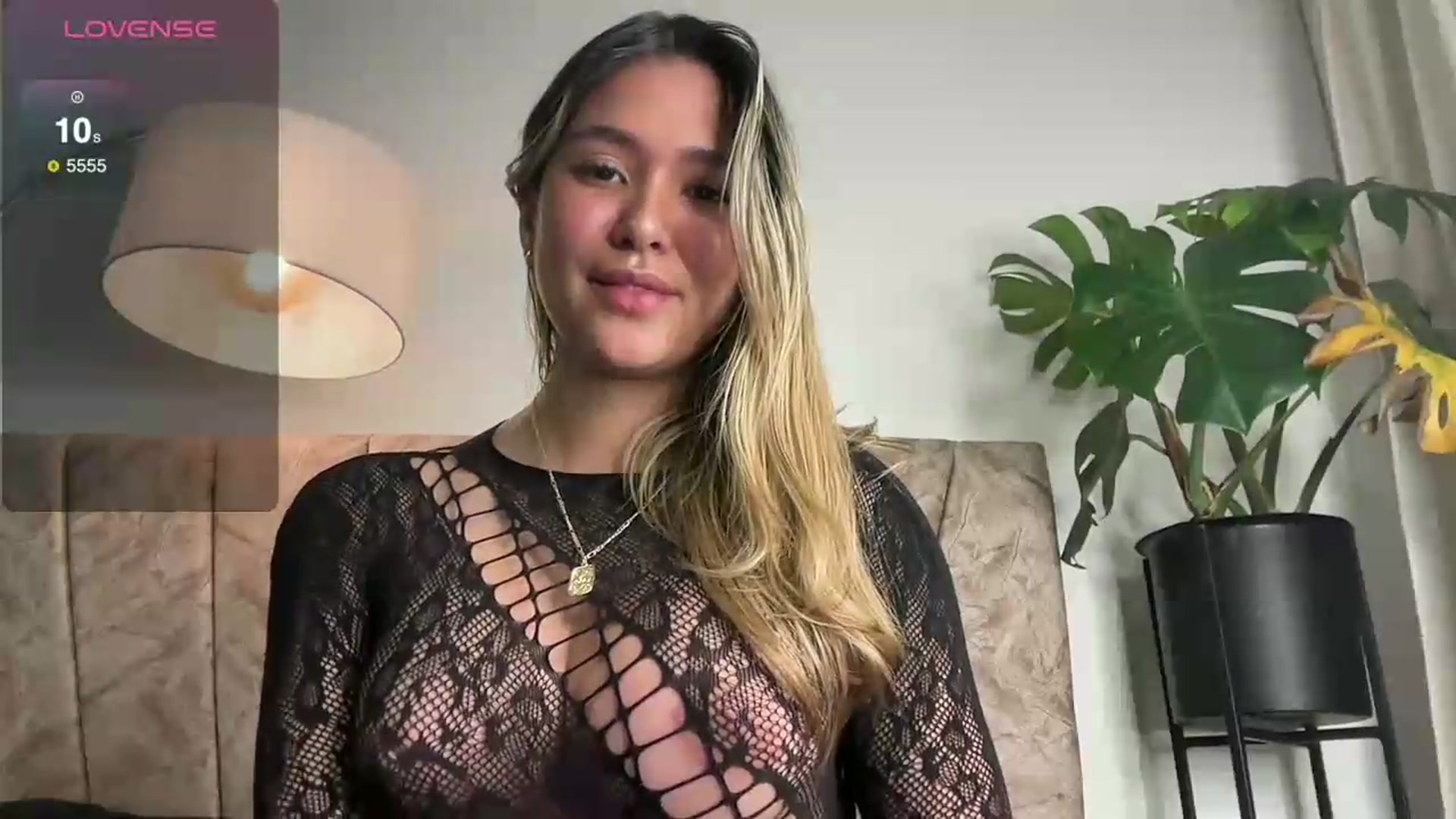 Gallery image thumbnail from Misslatin's myfreecams stream on, 09/08/2026, 03:40 image 16 of 20