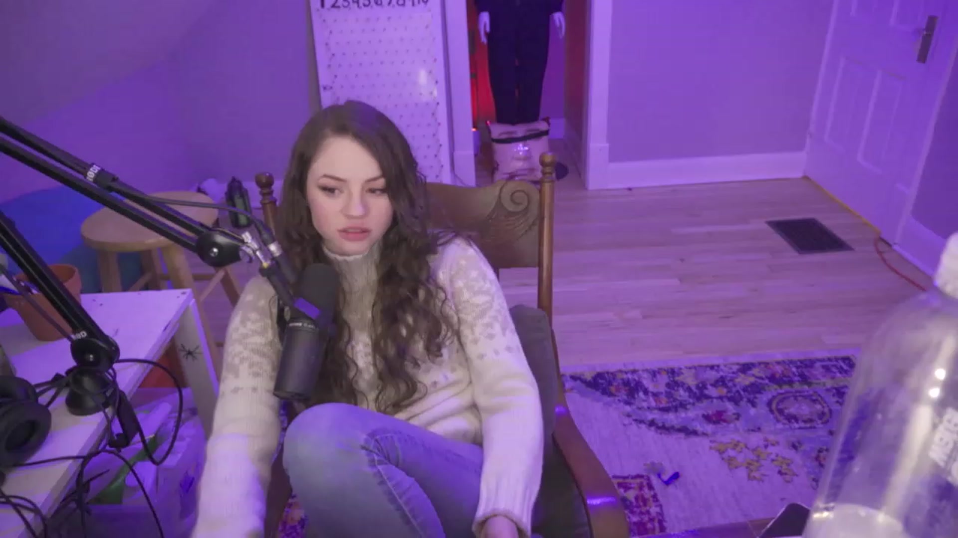Gallery image thumbnail from MissleToes's myfreecams stream on, 12/26/2022, 08:42 image 13 of 20