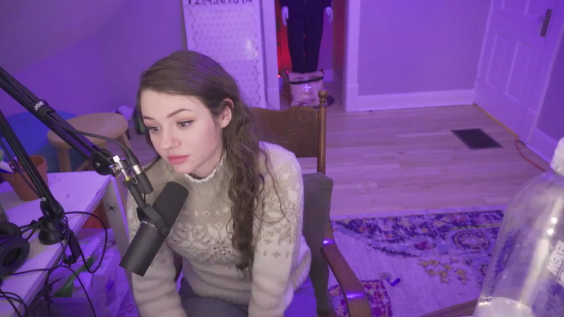 Gallery image thumbnail from MissleToes's myfreecams stream on, 12/26/2022, 08:42 image 14 of 20