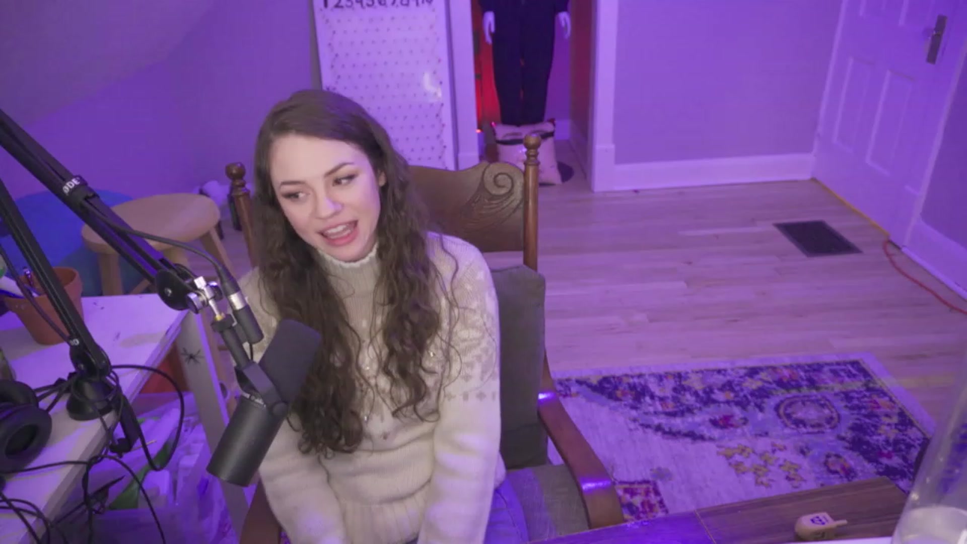 Gallery image thumbnail from MissleToes's myfreecams stream on, 12/26/2022, 08:55 image 20 of 20