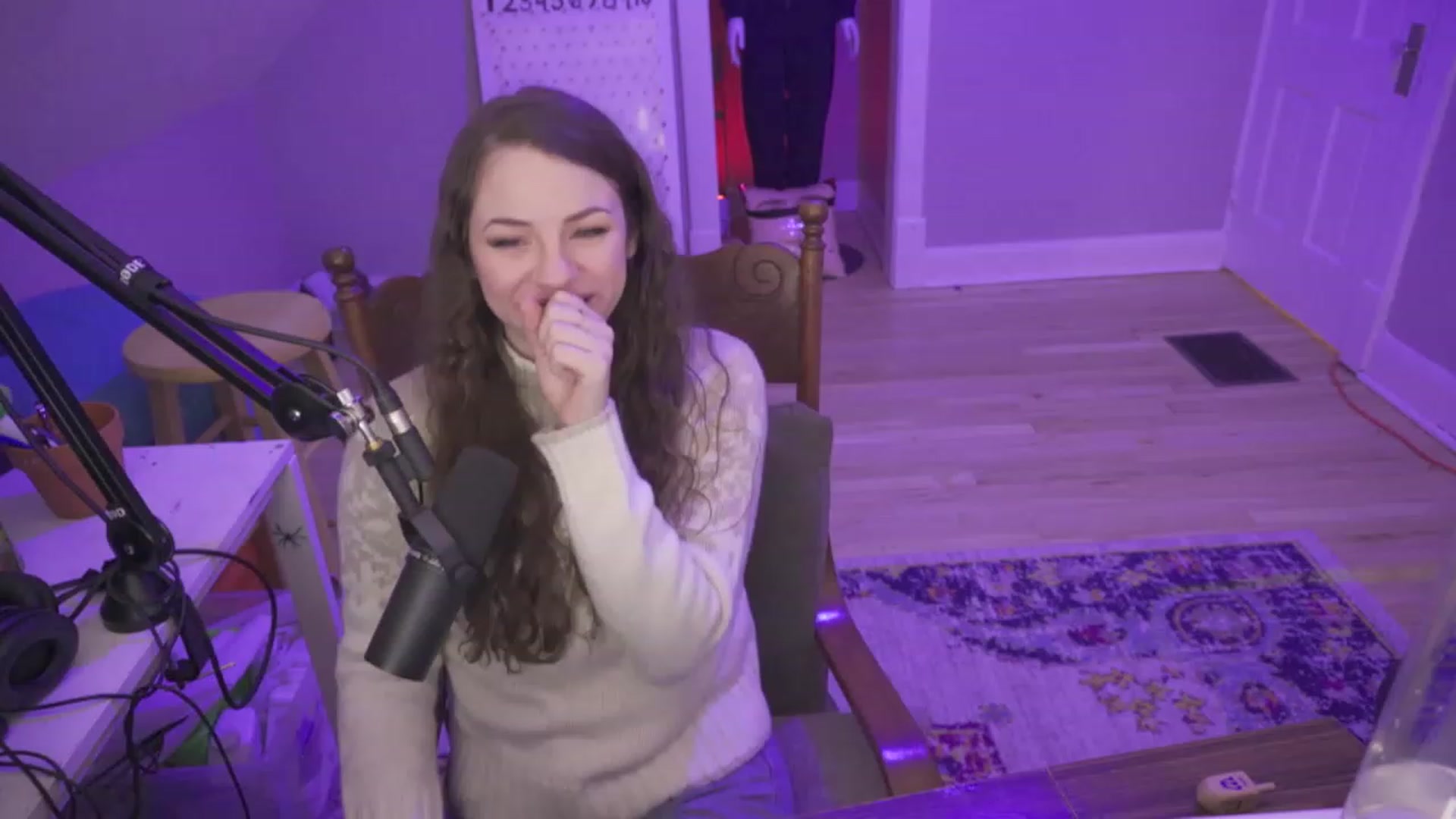 Gallery image thumbnail from MissleToes's myfreecams stream on, 12/26/2022, 08:55 image 16 of 20